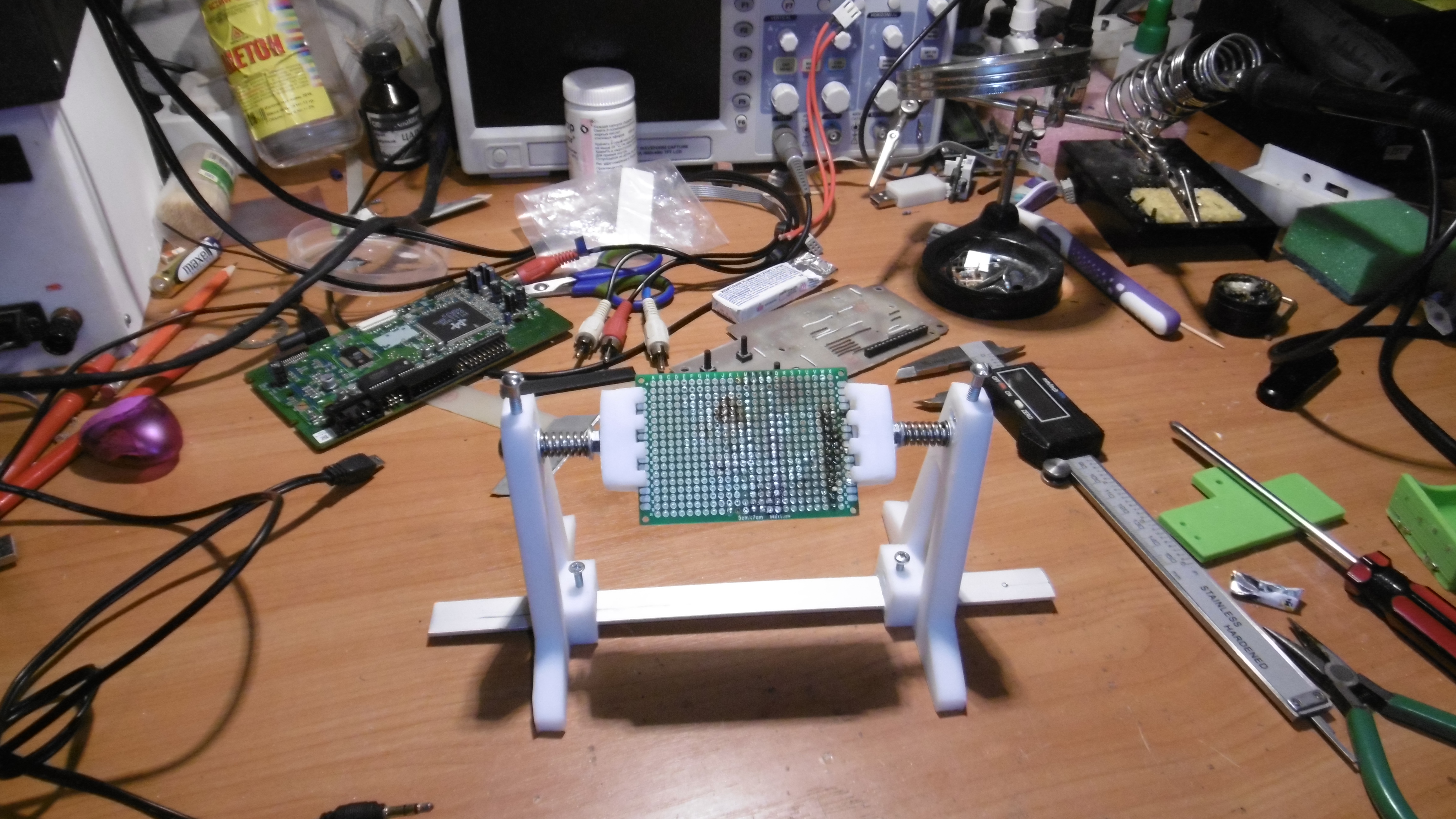 PCB_holder