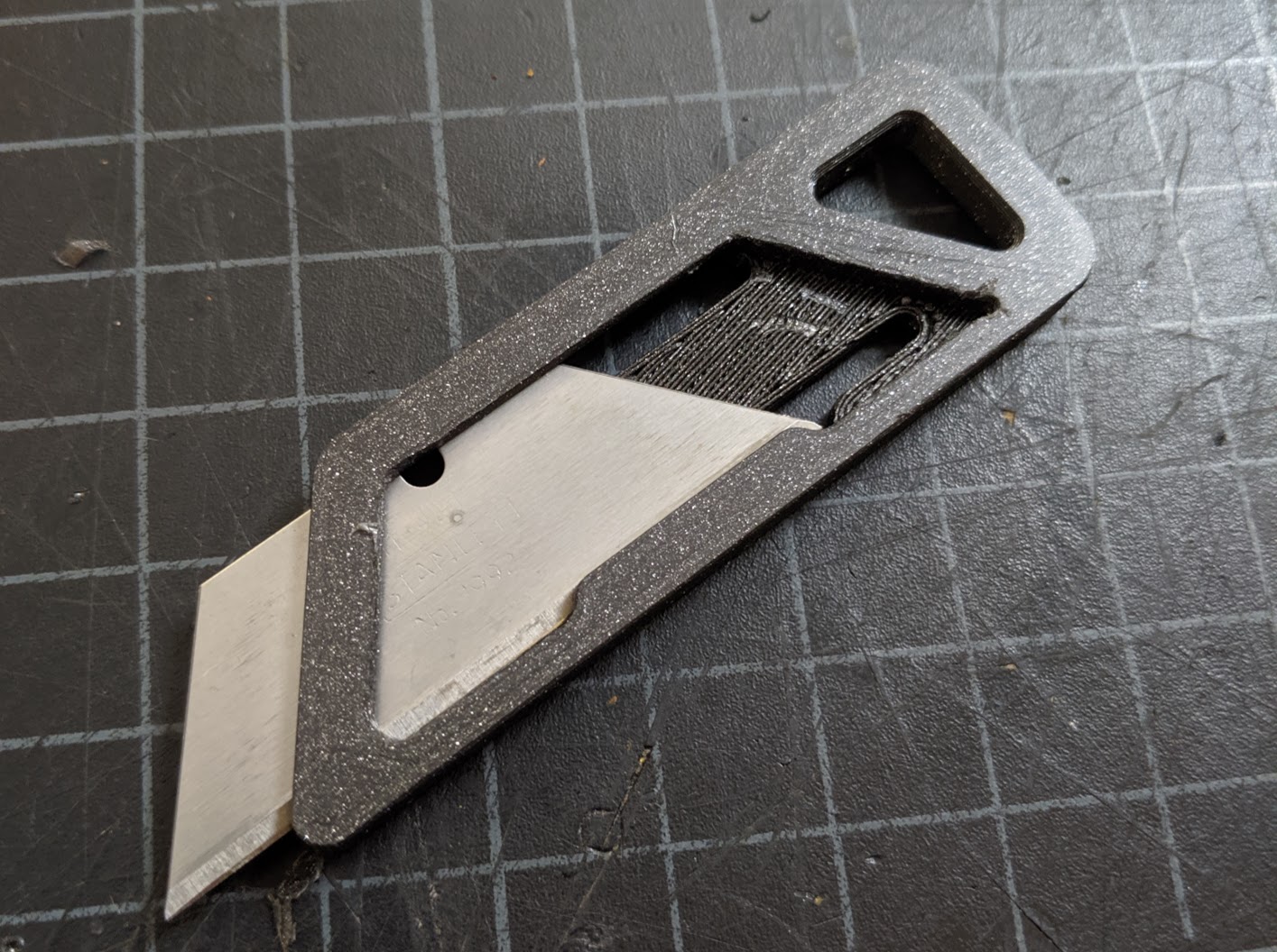 Press Utility Blade Holder