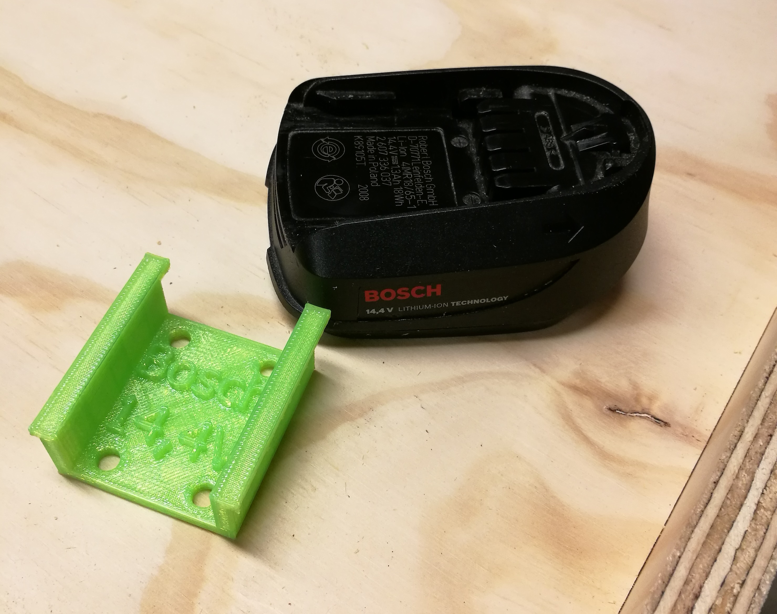 Bosch 14,4V / 18V series battery mount