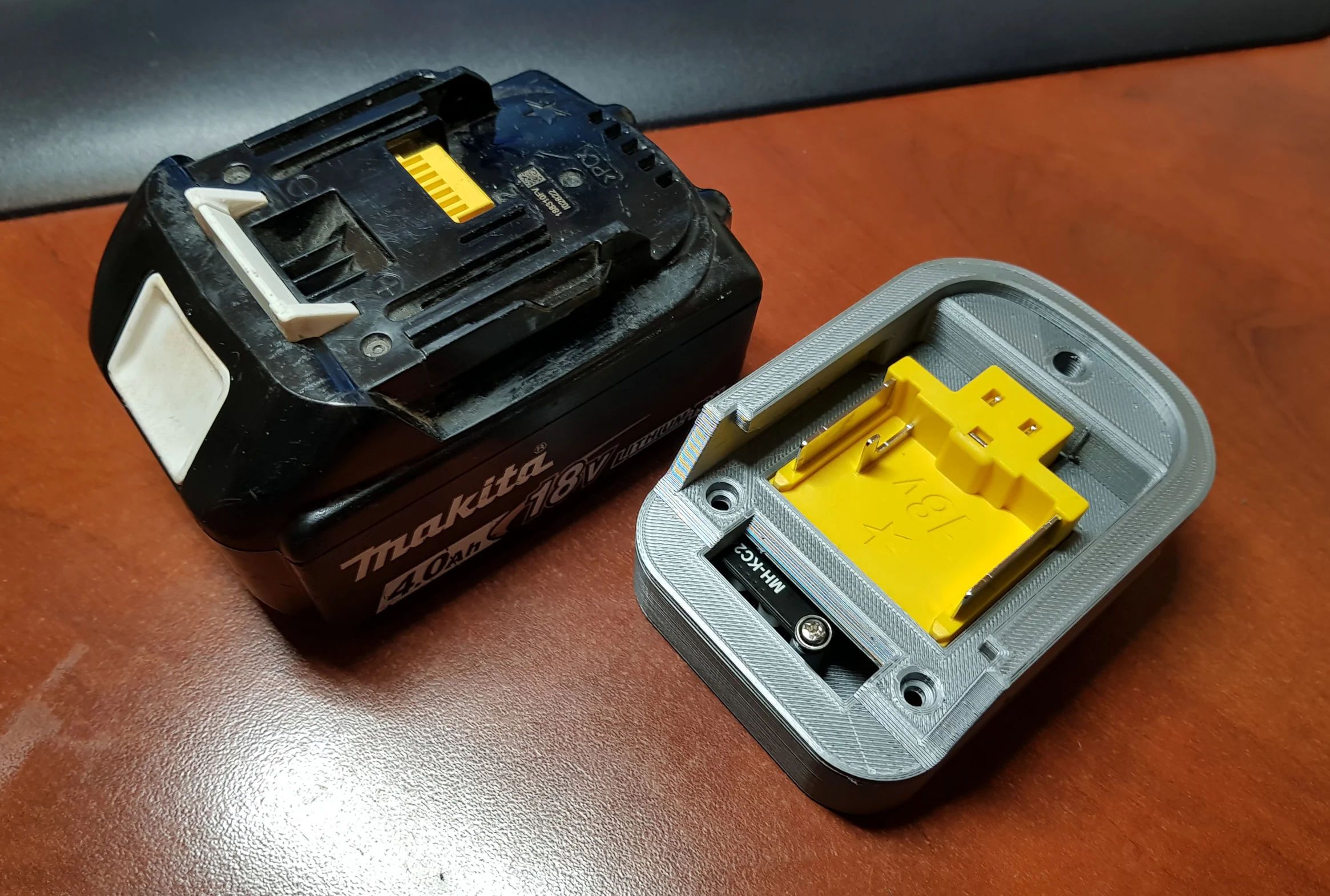 18V LXC Makita USB charger powerbank with QuickCharge QC3