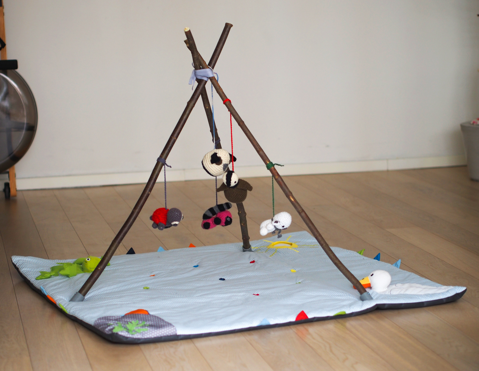 IKEA Leka Play mat mount