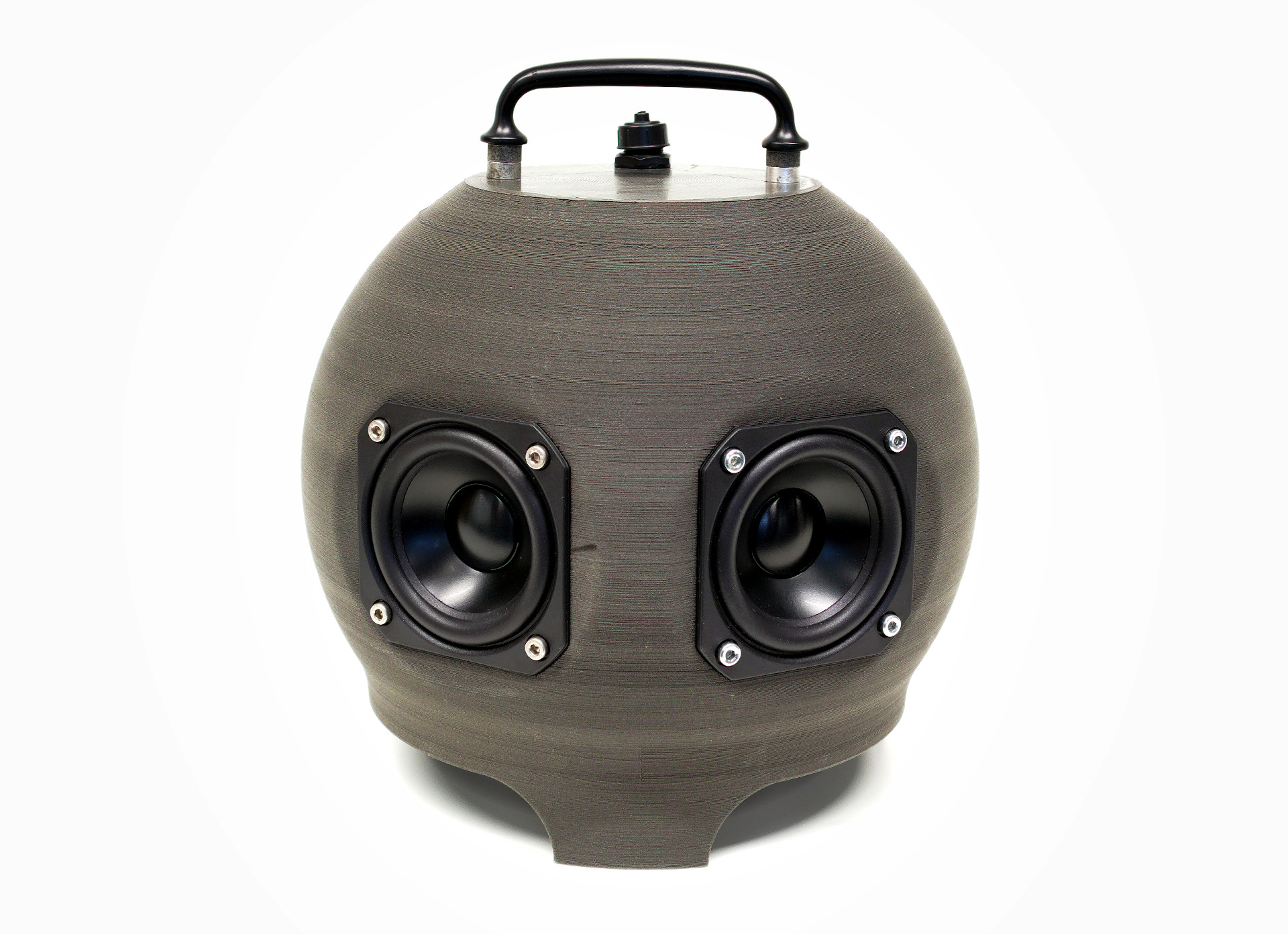 Batteryless portable boombox
