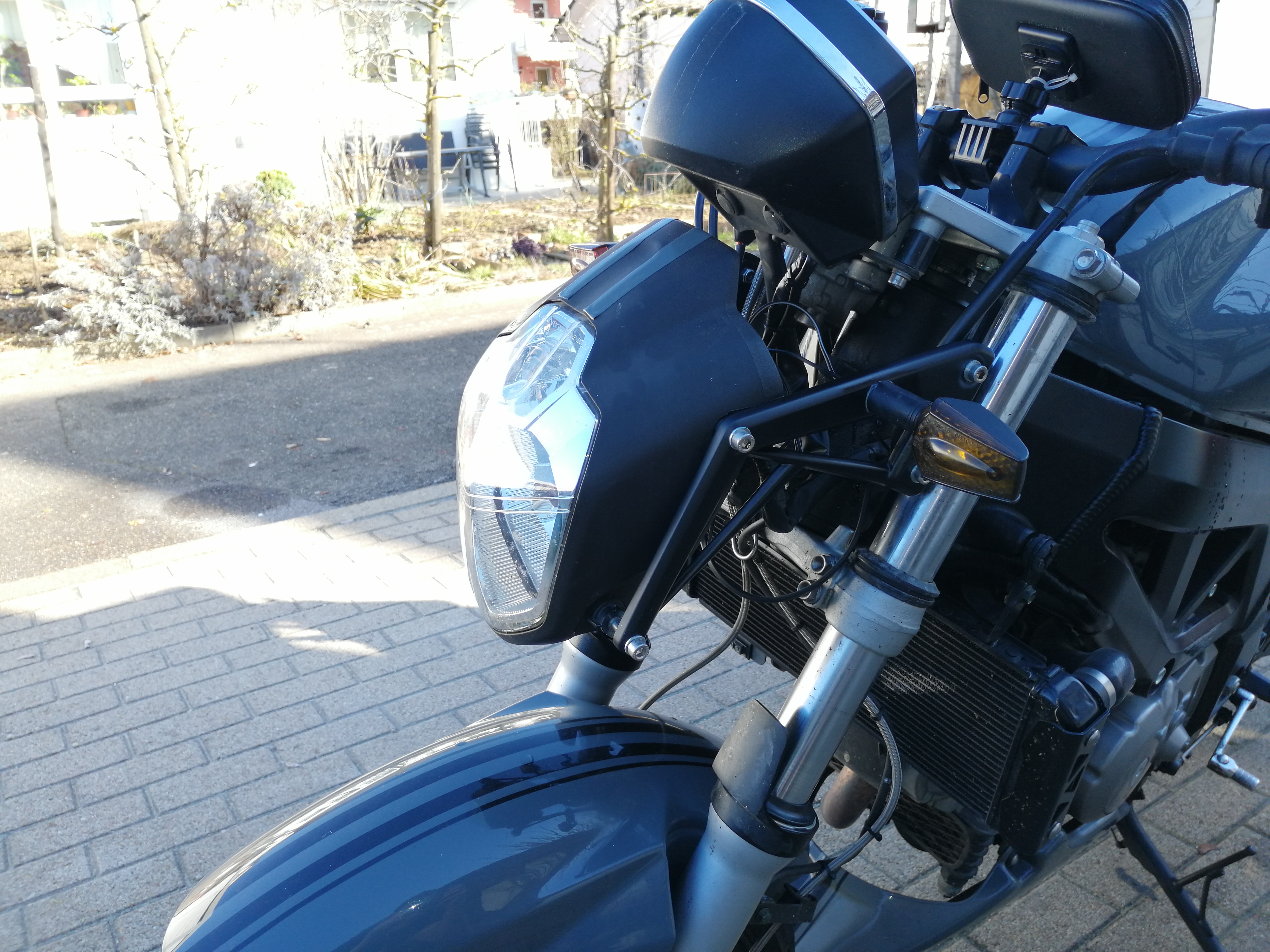 SV 650 Headlight holder HIGHSIDER URBAN