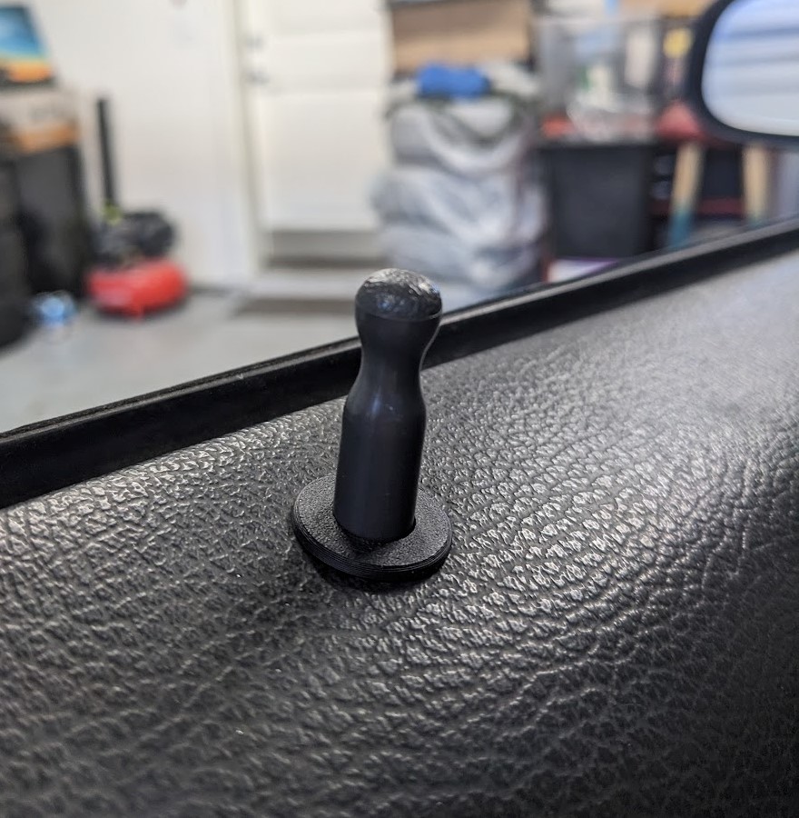 Volvo Lock Surround (P2 S60)