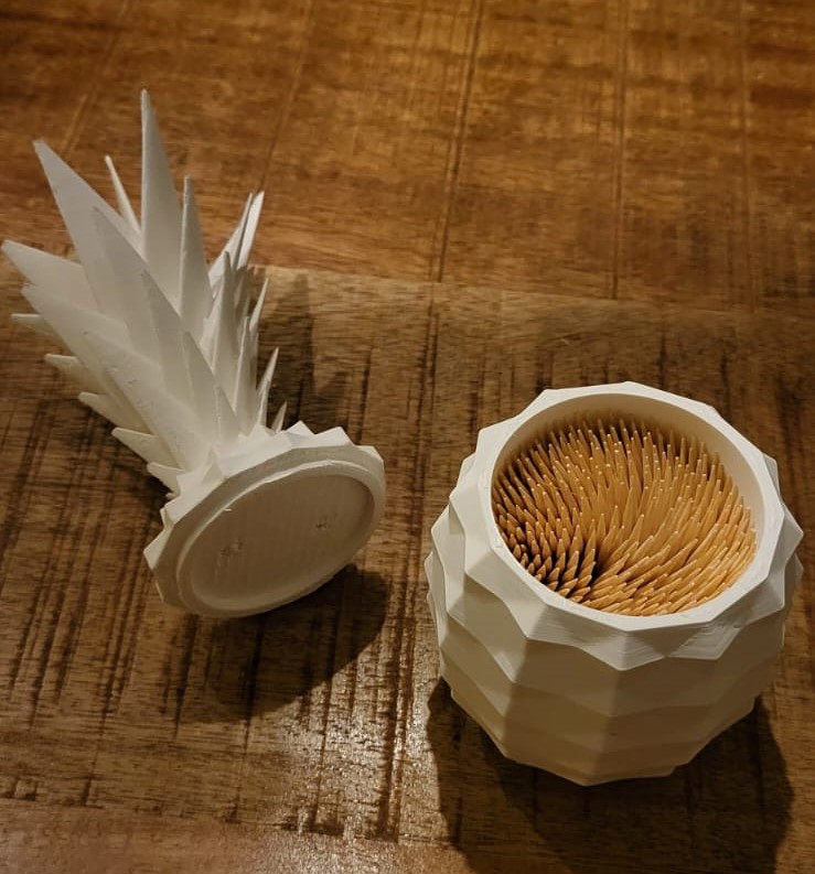 Pineapple cocktail pick holder