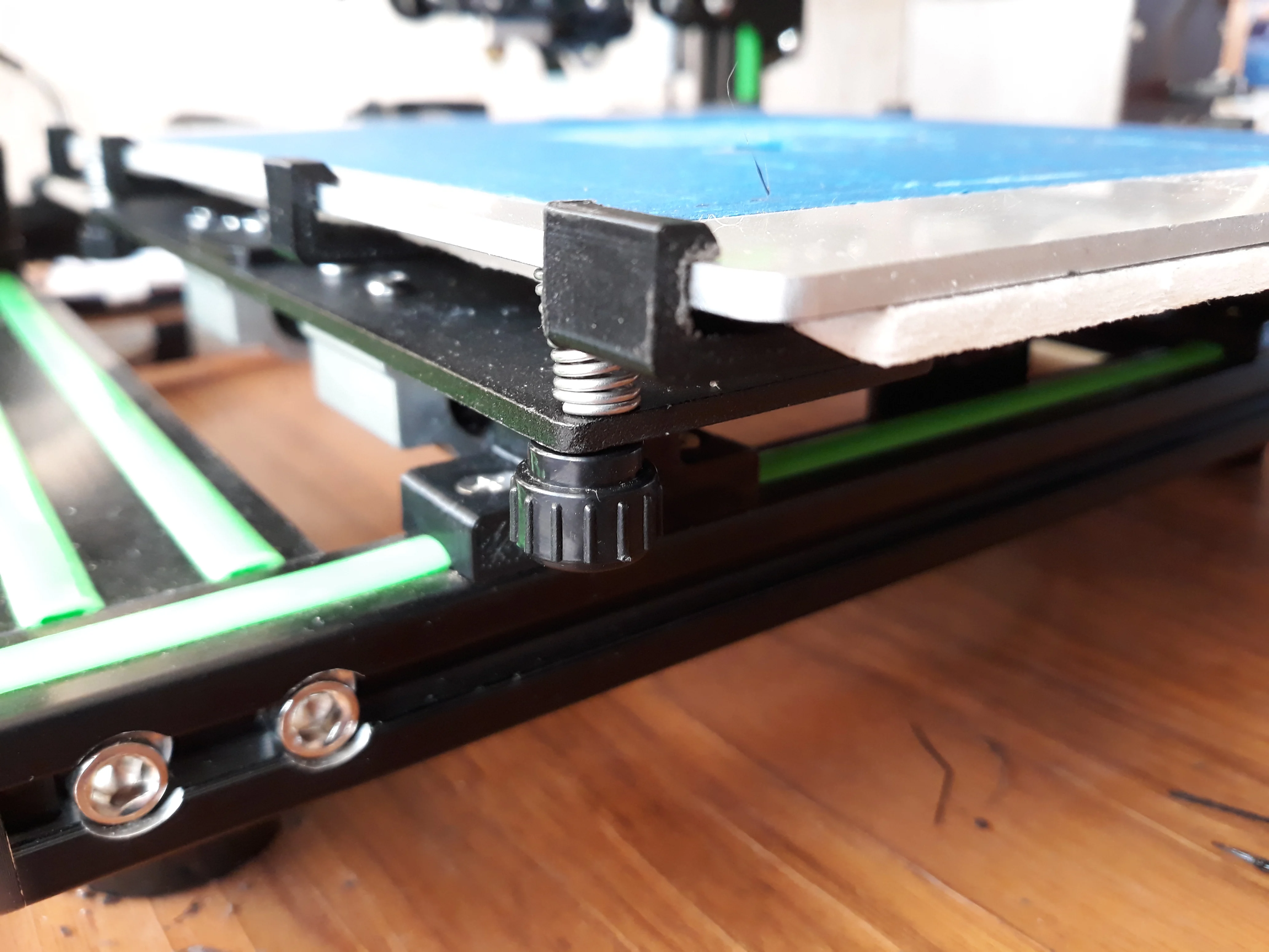 Heatbed Isolation Clipholder