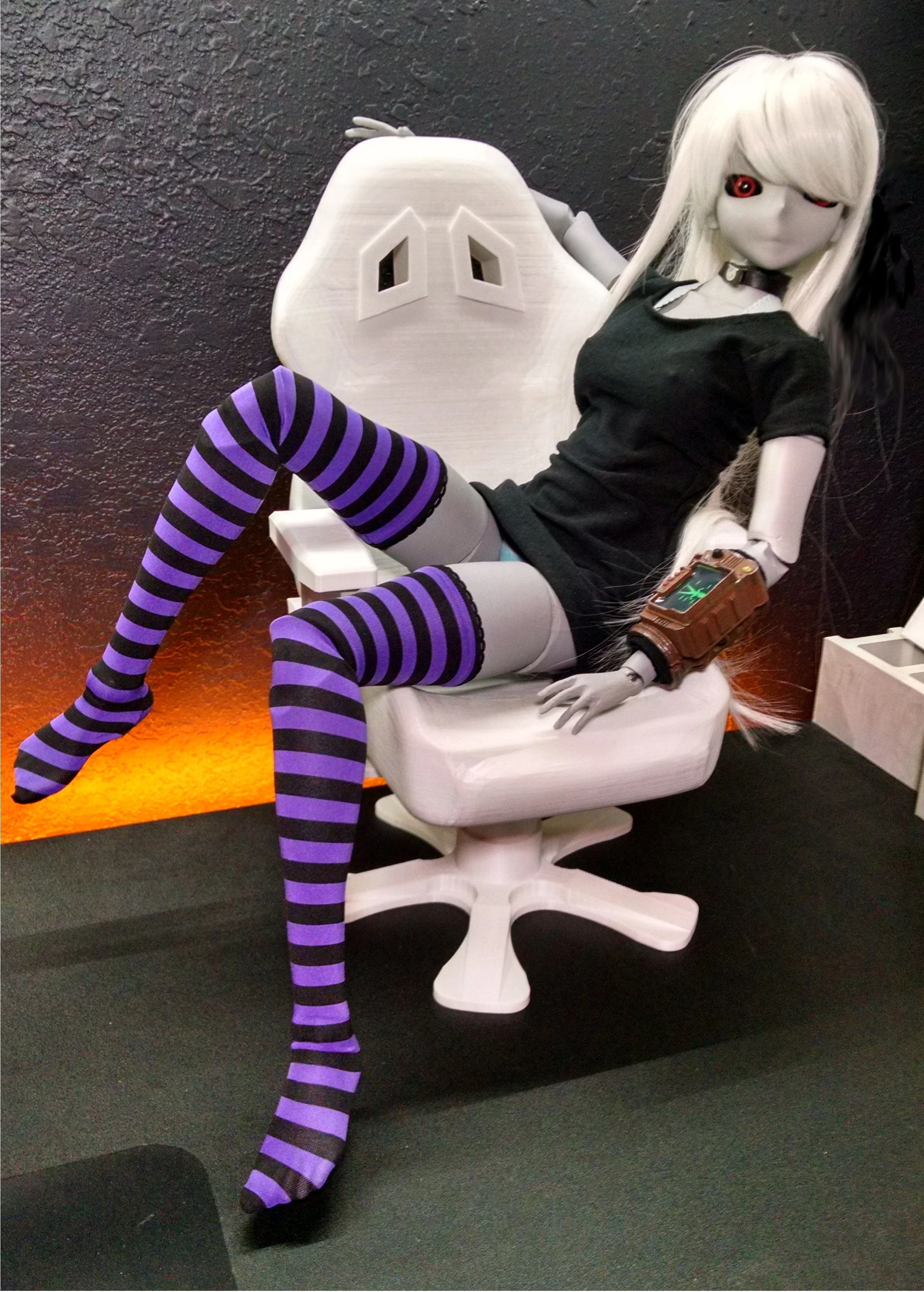 1/3 scale Gaming Chair for Ball Jointed Dolls 60 cm SD BJD Volks Super Dollfie
