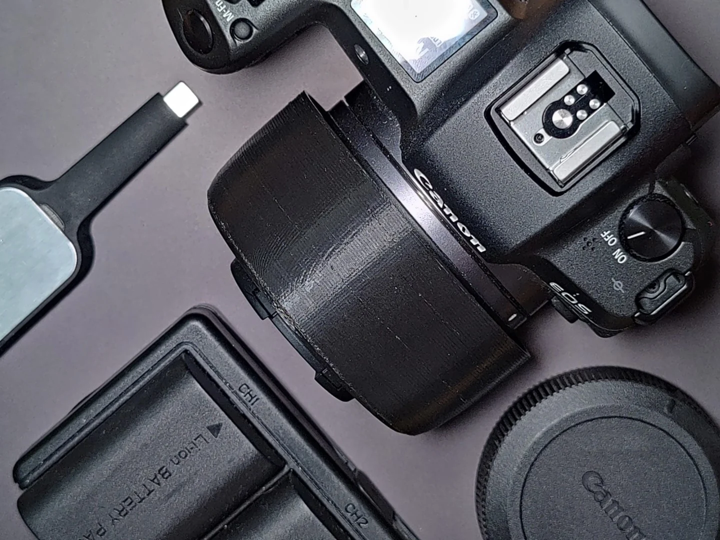 RF 50mm F/1.8 STM Lens Hood