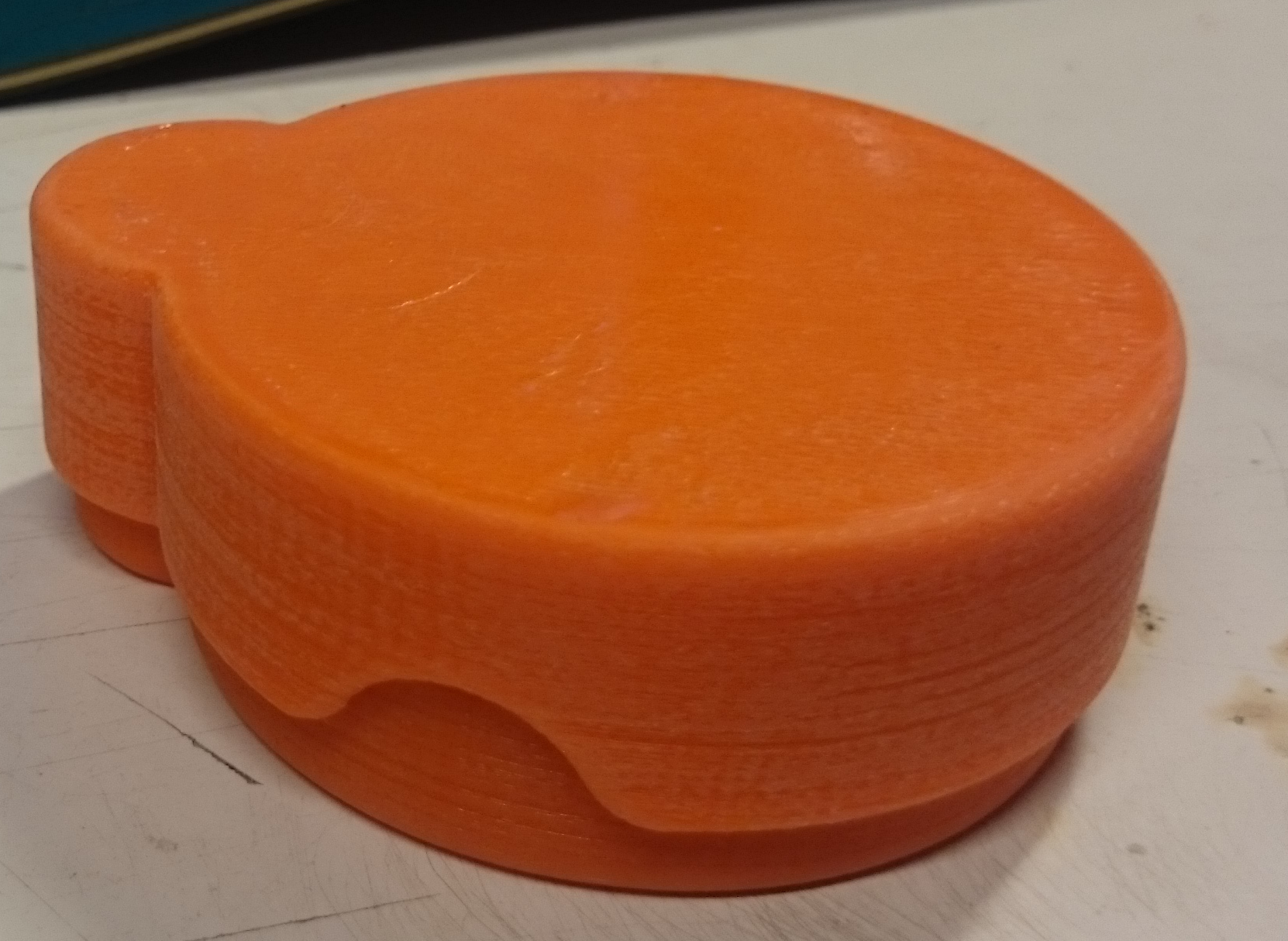 Intergalactic fingerable Lush shampoo bar box and lid
