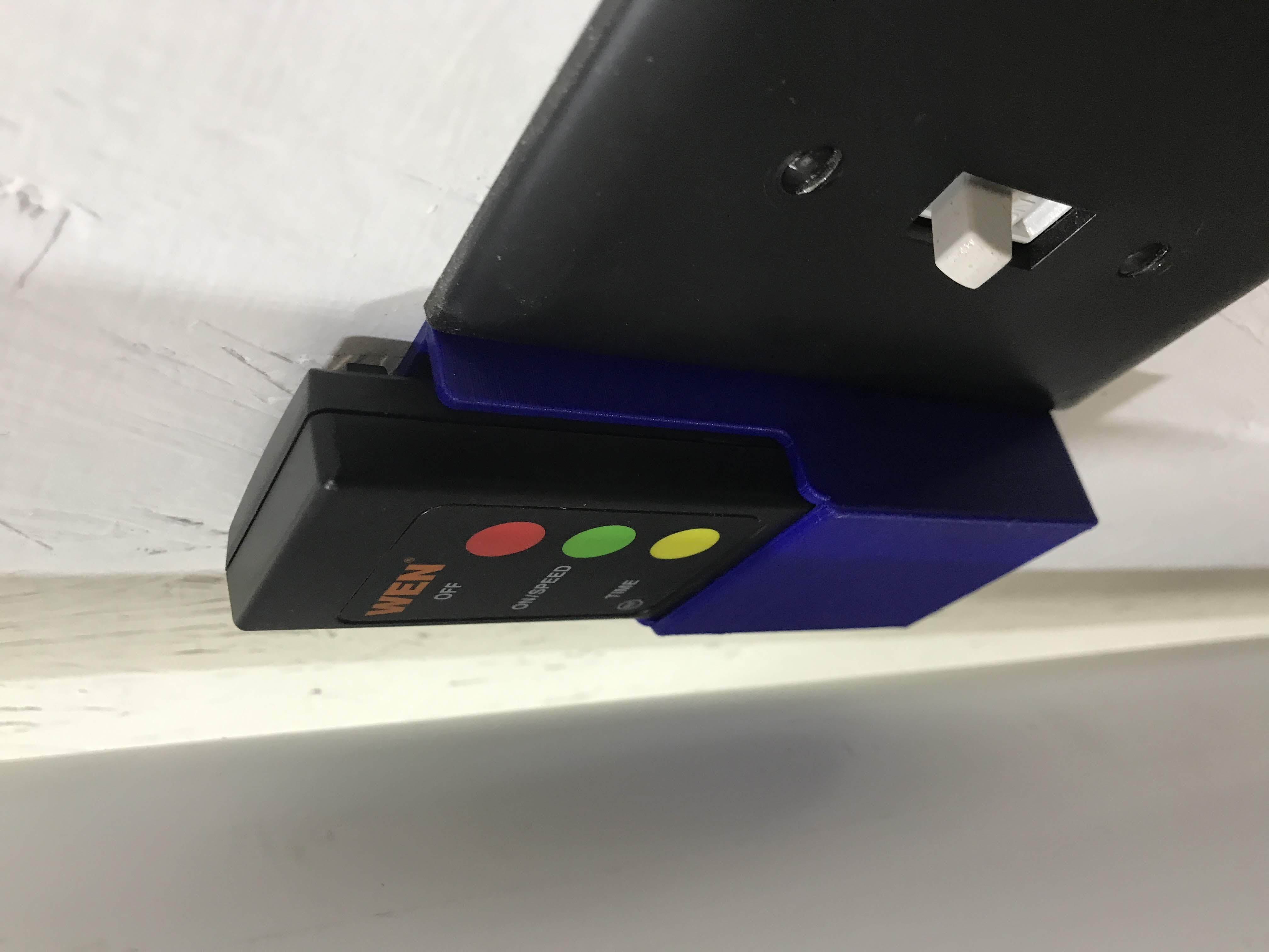 WEN 3410 Air Filtration Unit Remote Holder (wall-mounted)