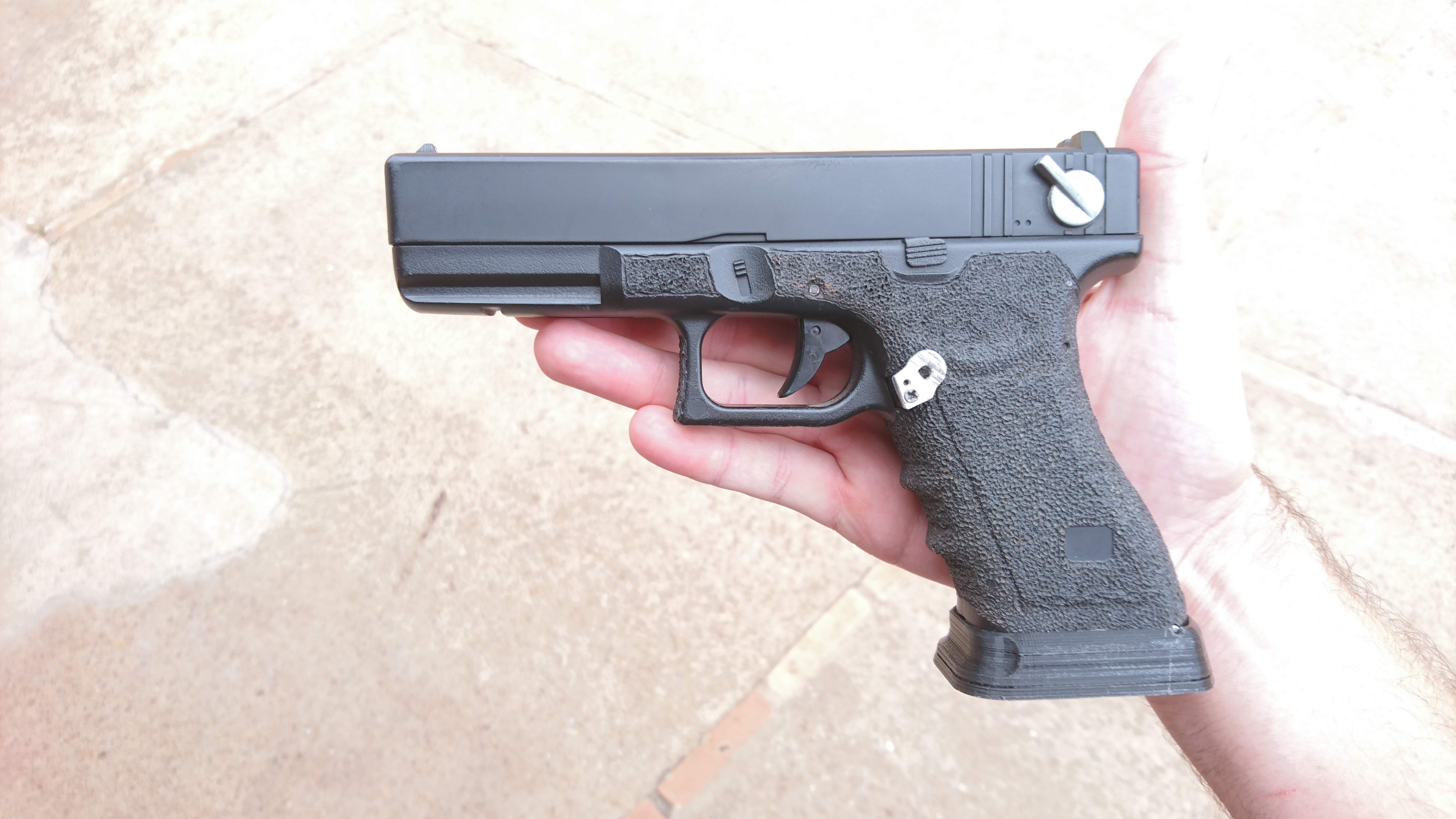 Airsoft - Magwell for Glock Cyma CM030