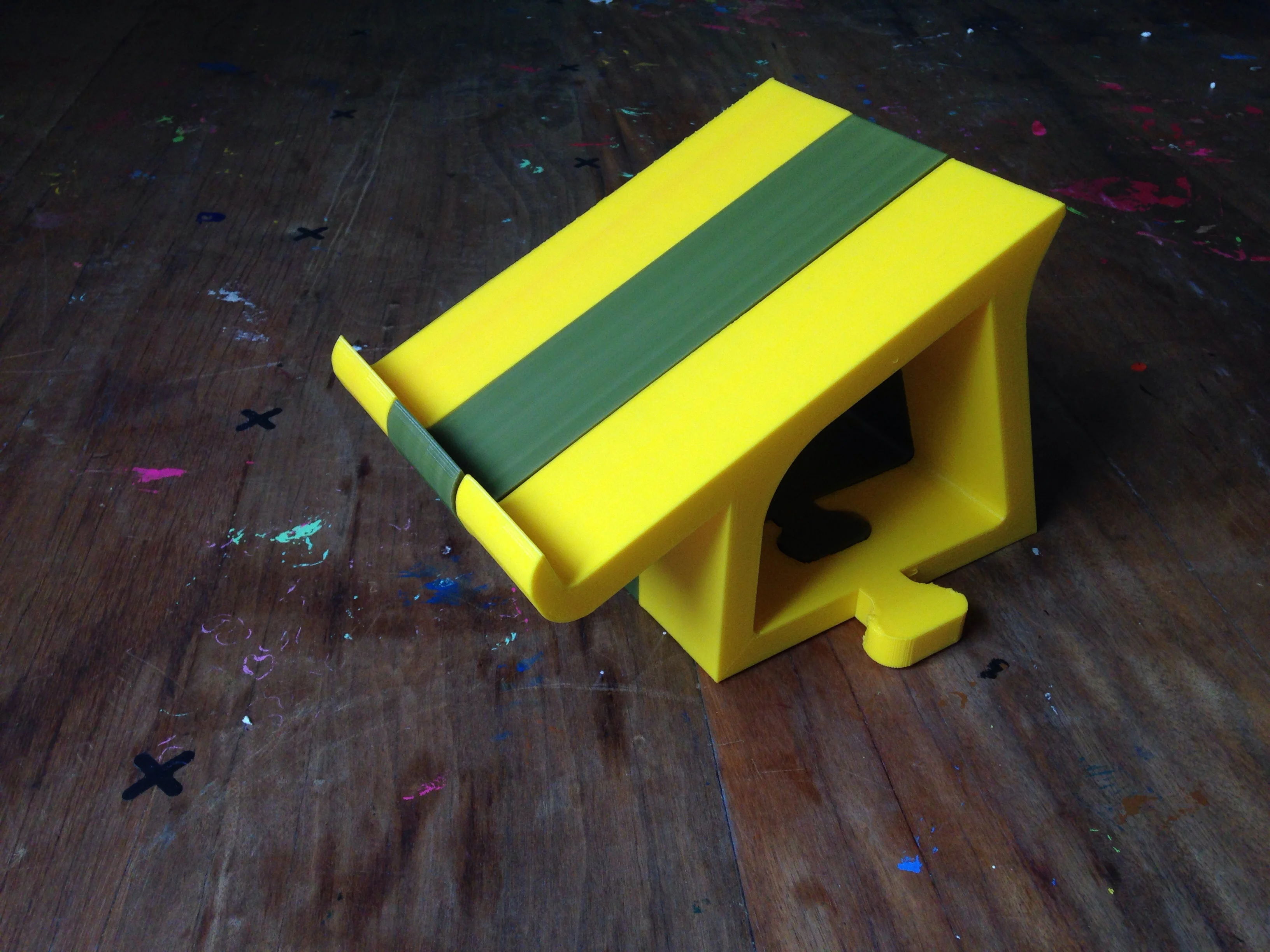 Puzzle-Together Laptop Stand (Formerly "Infinitely Wide Laptop Stand")