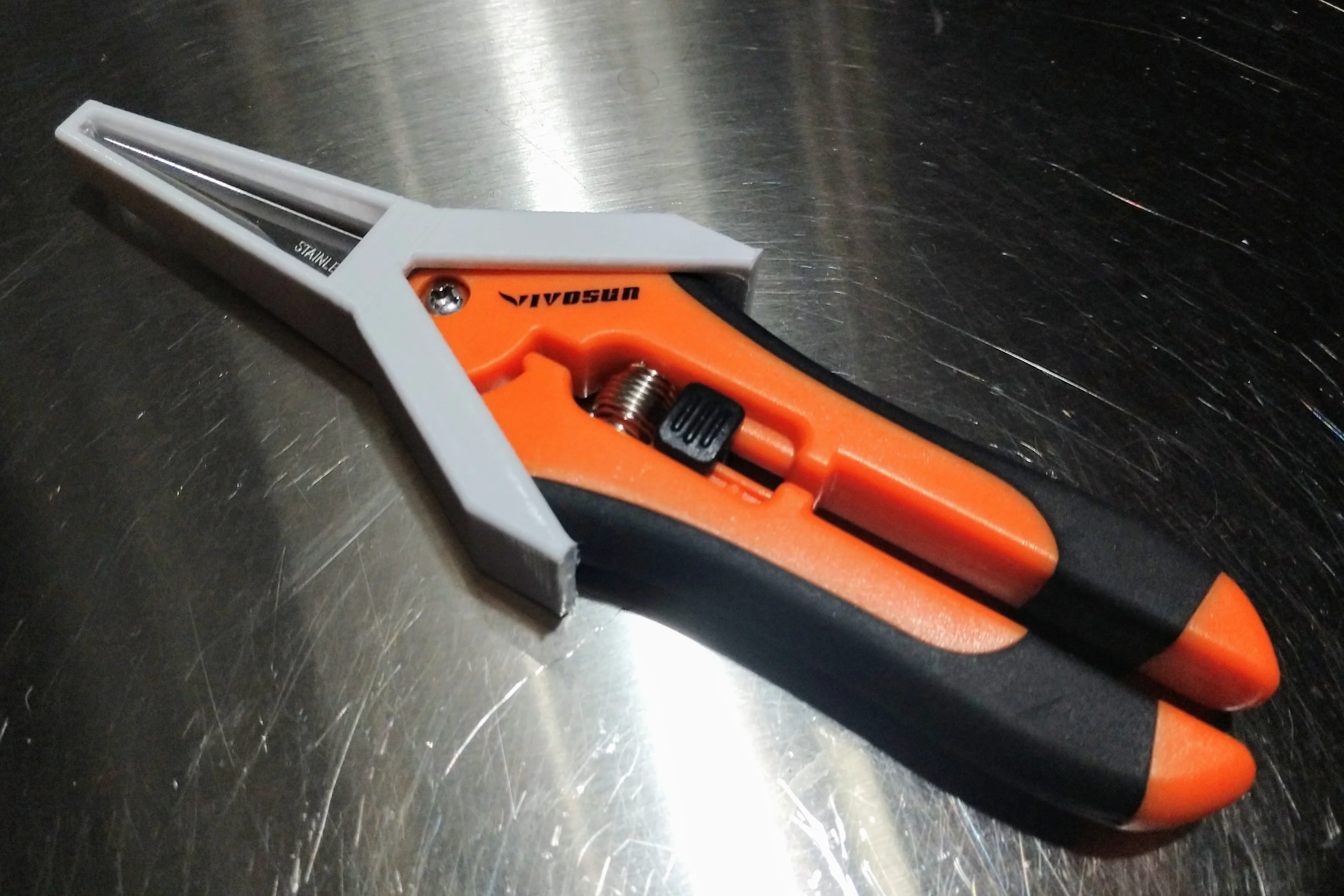 Blade Guard for Vivosun 6.5" Straight or Curved Pruning Shears - STL and Fusion 360