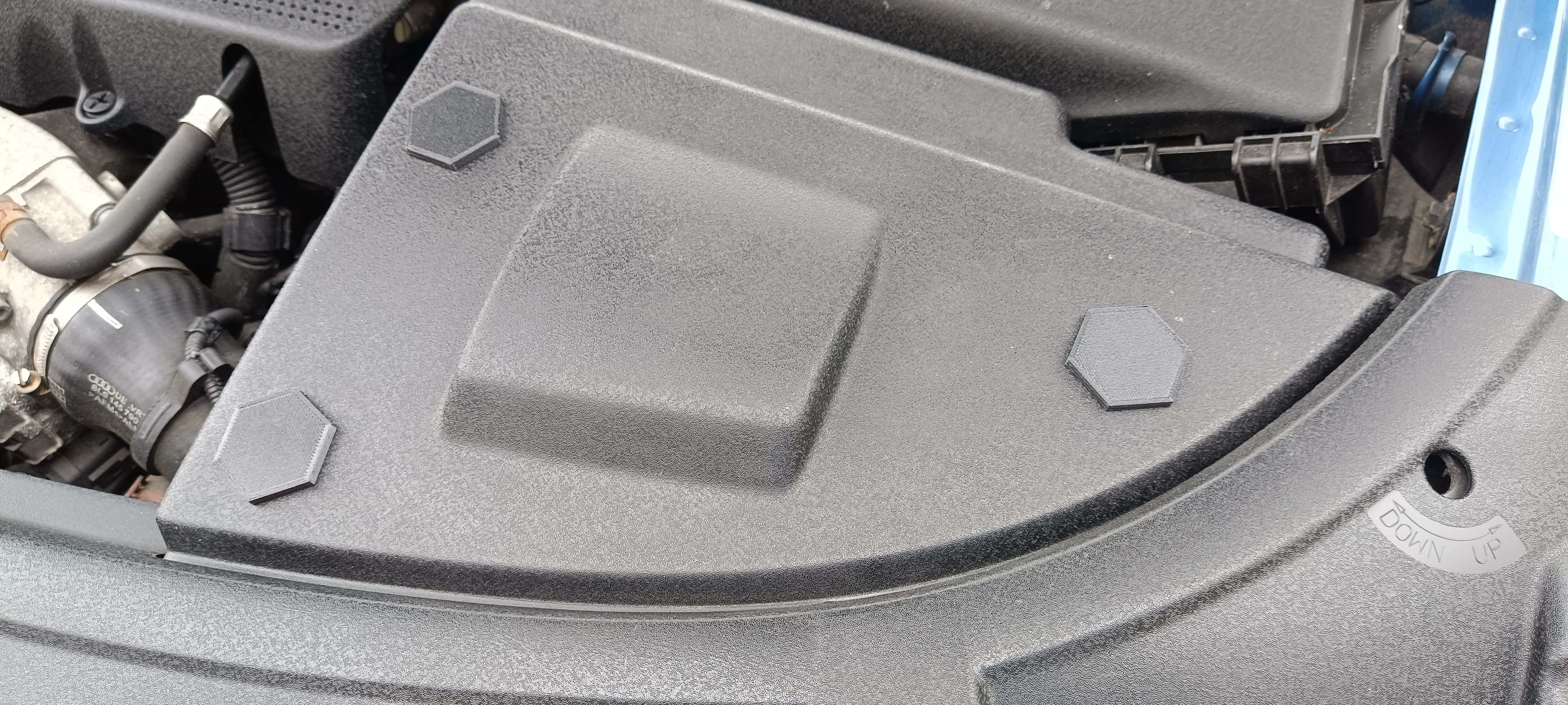 Audi TT Mk1 battery & water tank covers screw repair cap