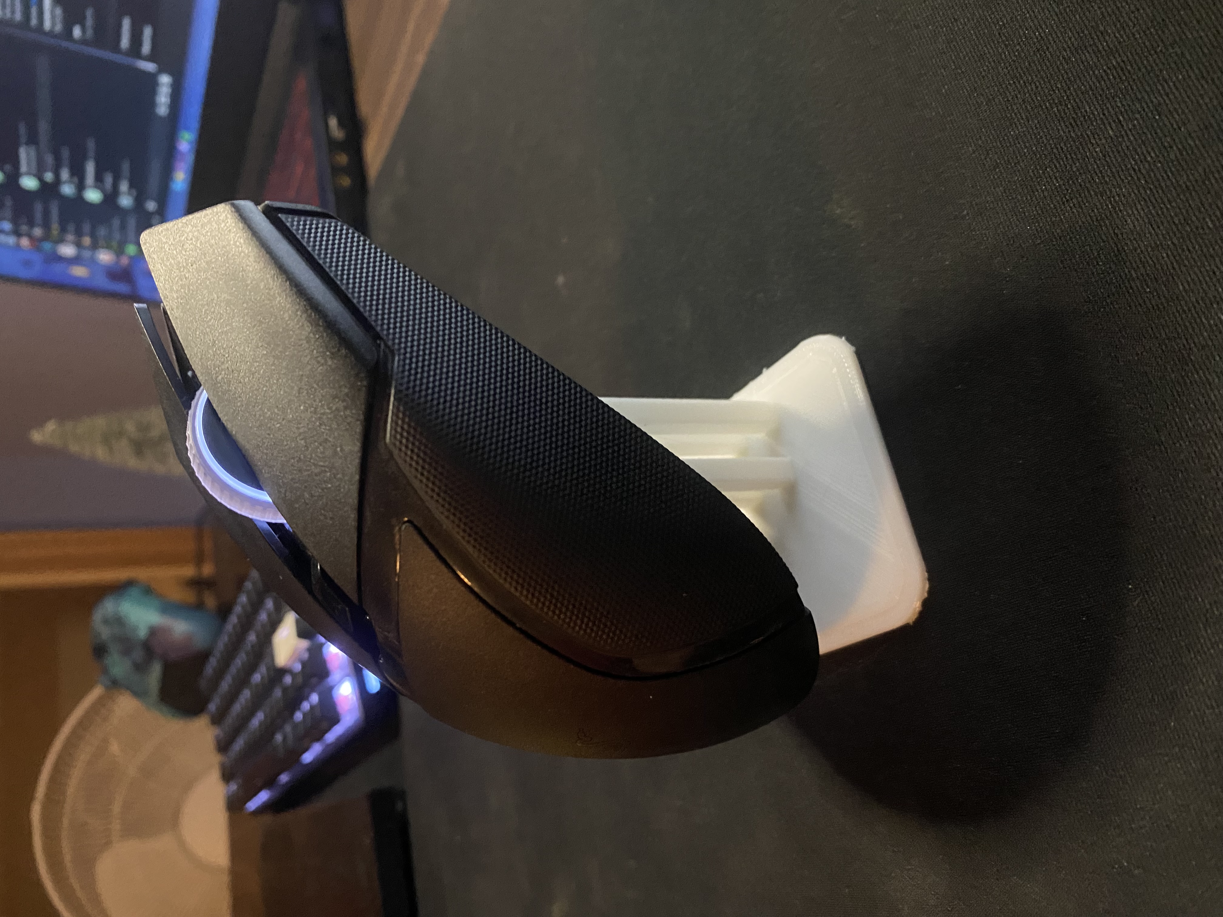 (Updated) (almost) Universal Mouse Stand
