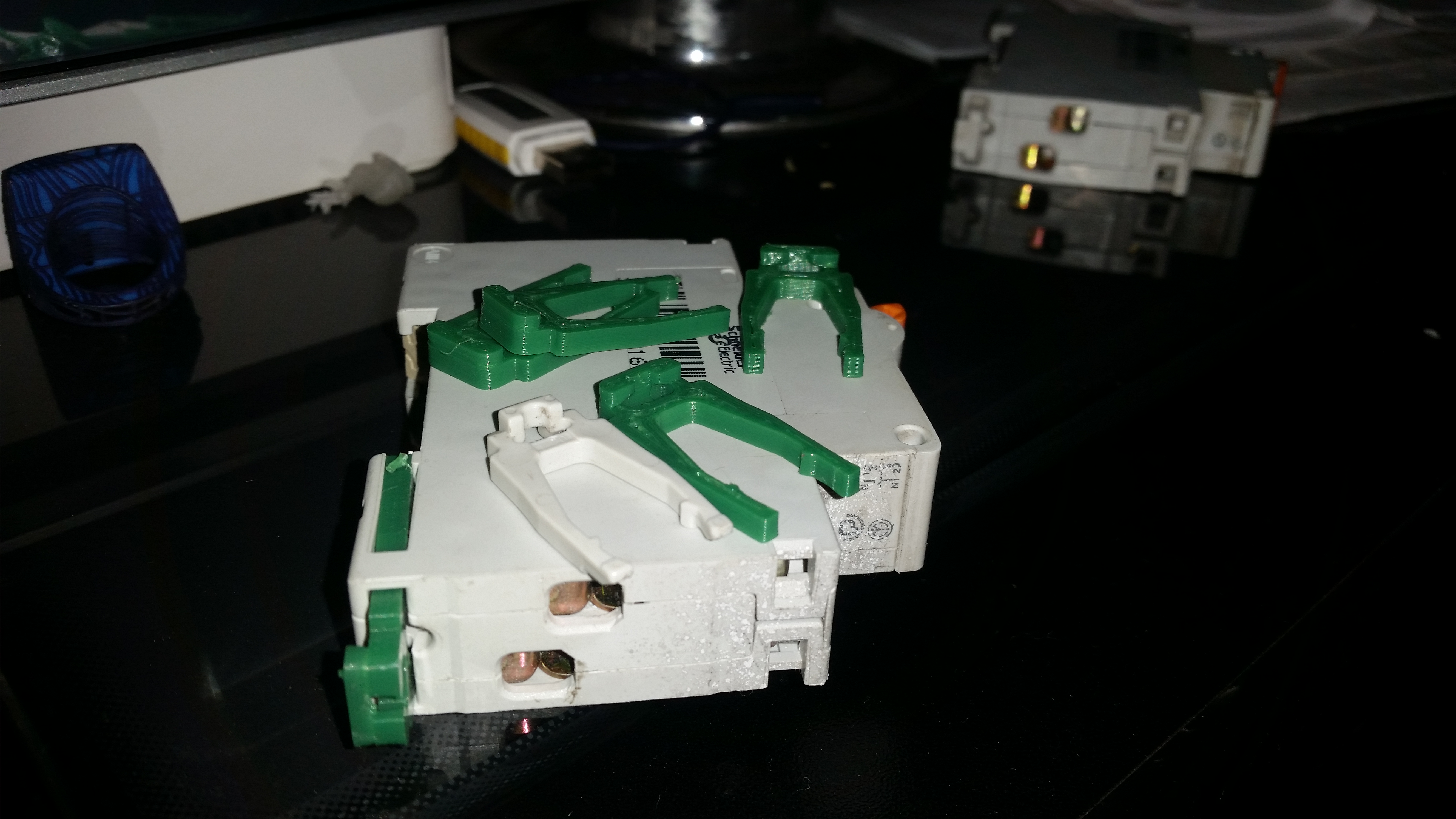 hooks breakers/agganci per magnetotermici