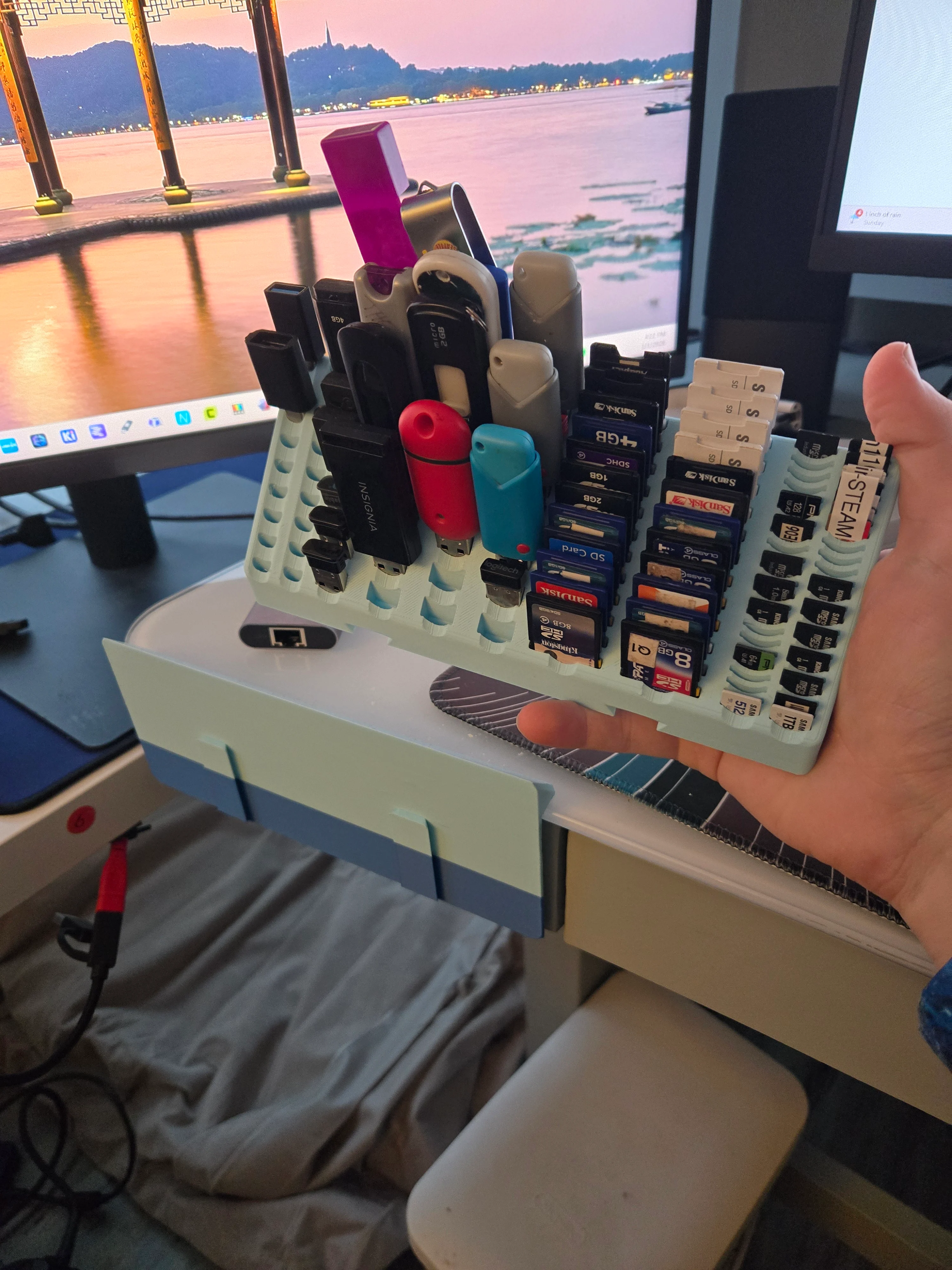 Desk Micro + SD Card + USB Holder, Angled, Detachable