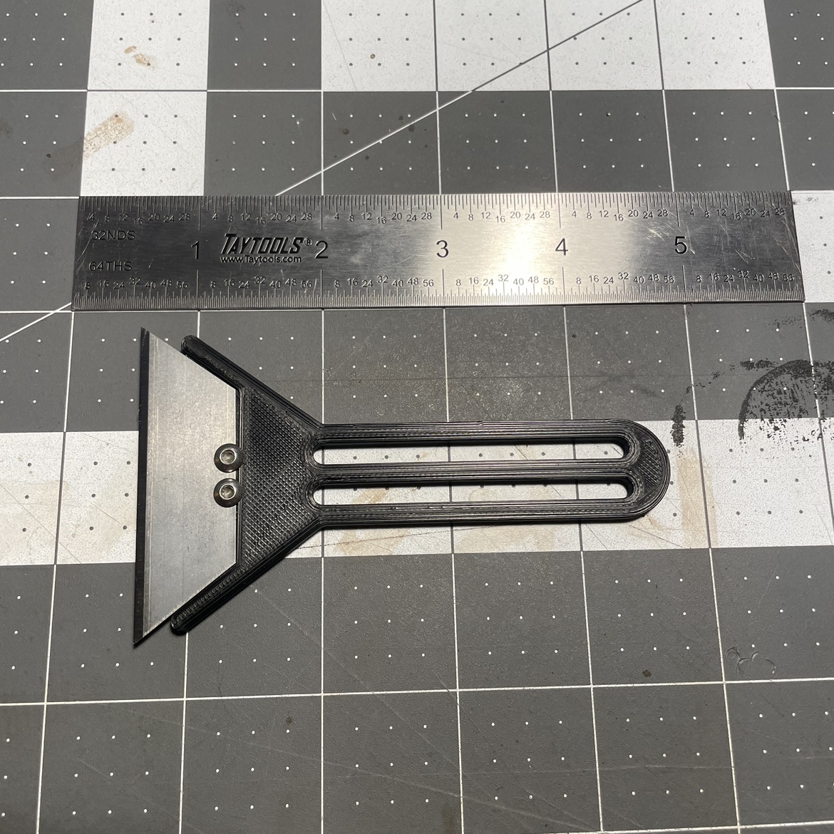 Utility Razor Handle