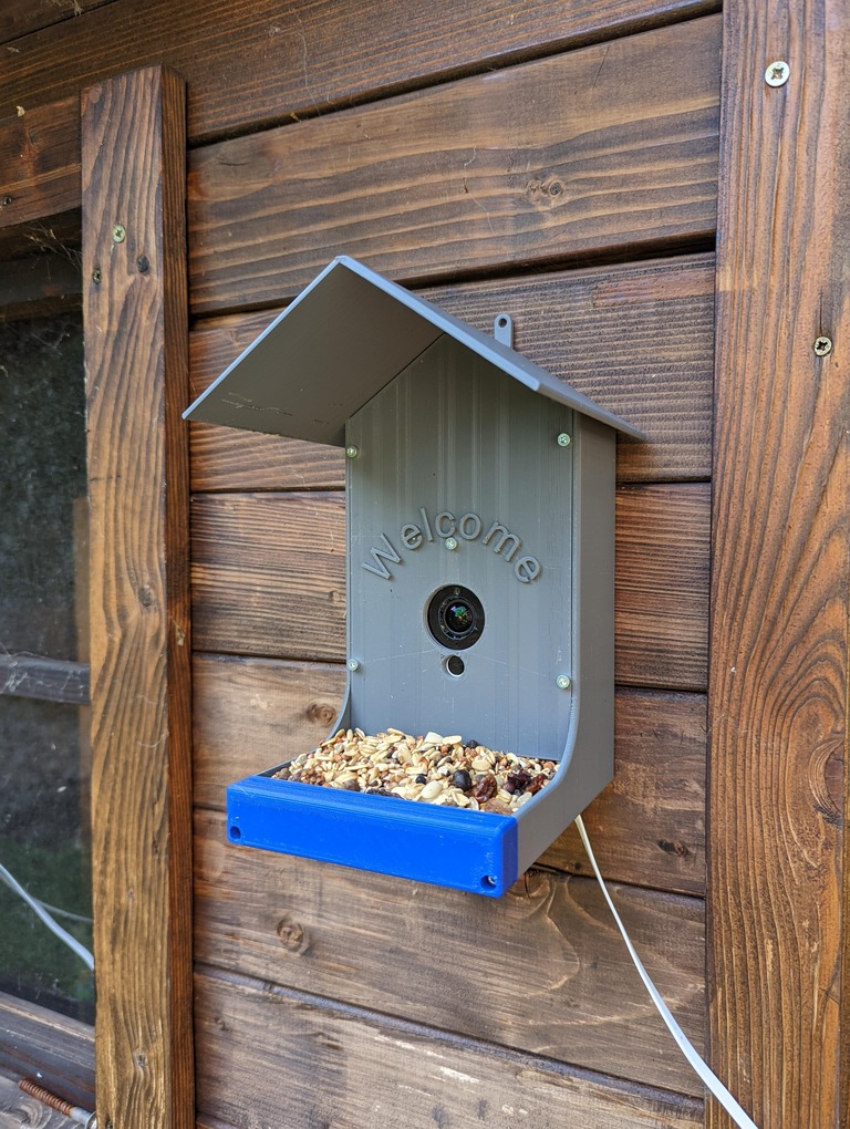 Wyze bird feeder