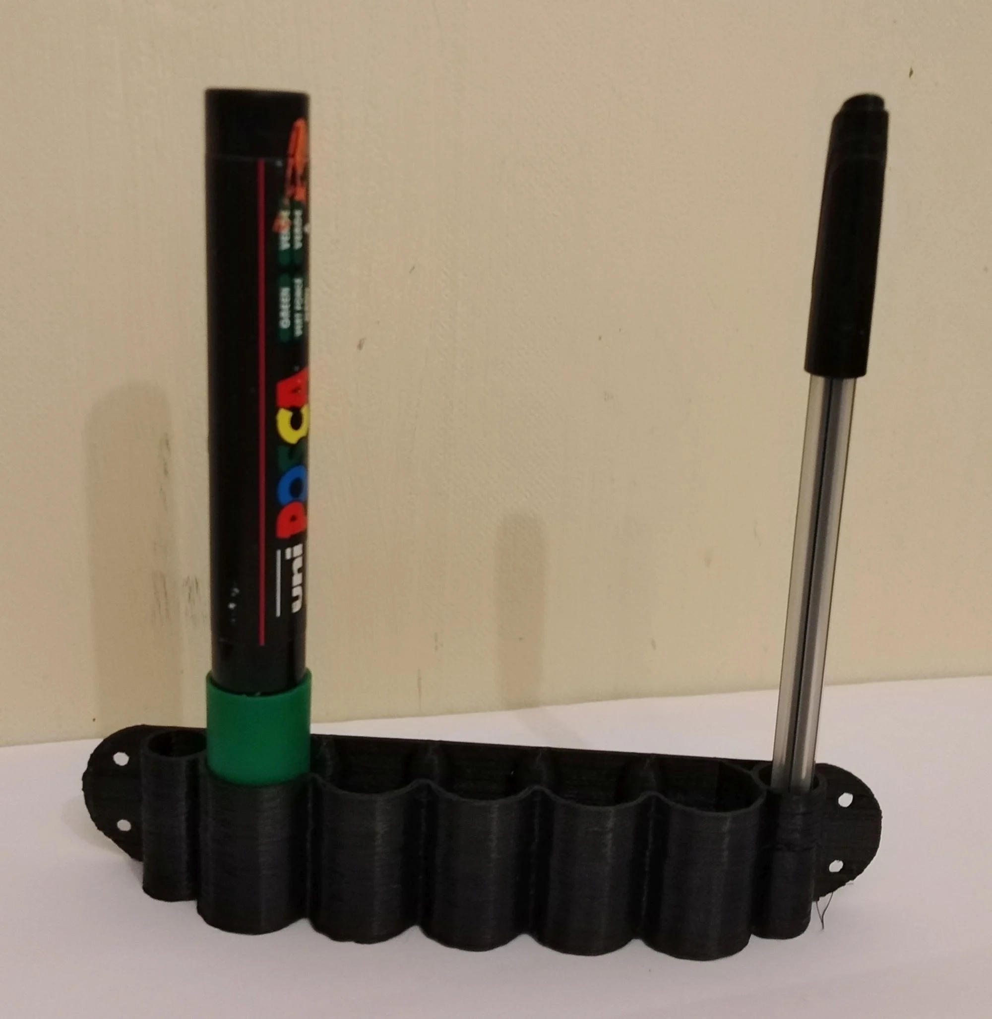 Queen bee marking pen holder / posca pen holder