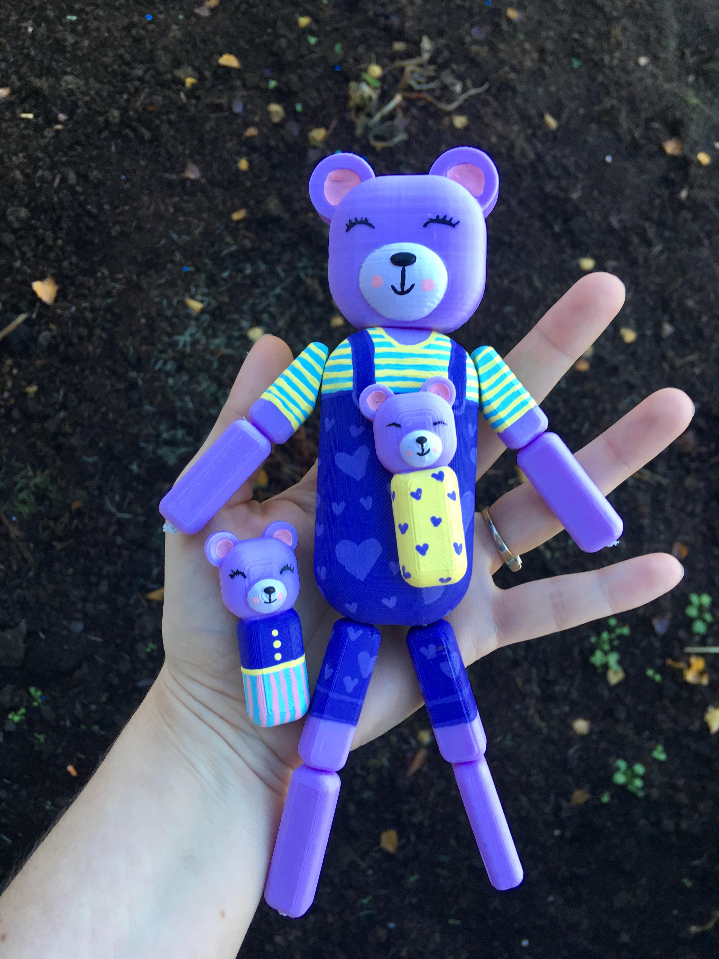 Elastic Strung Bear Doll