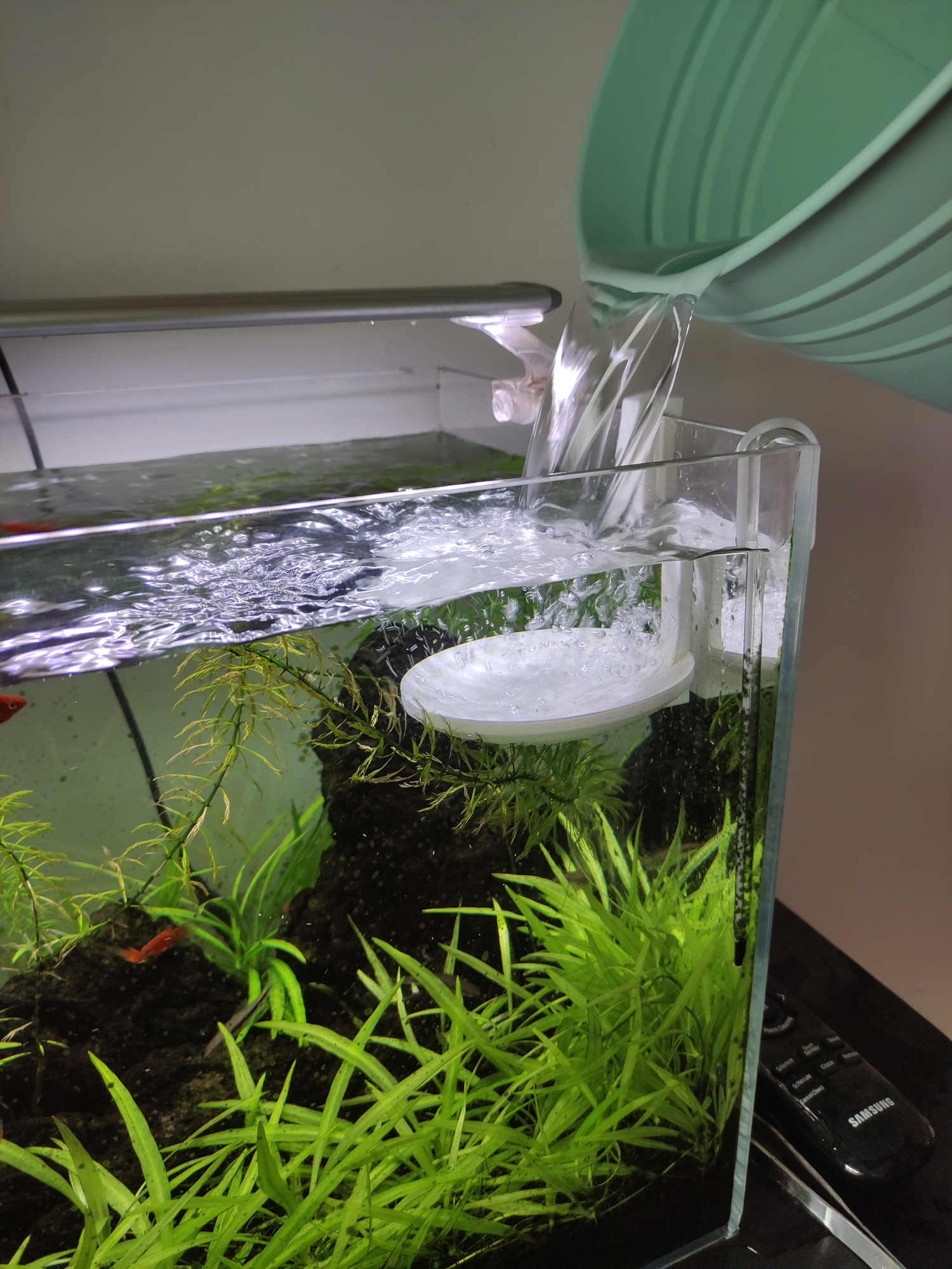 Aquarium Fill Deflector