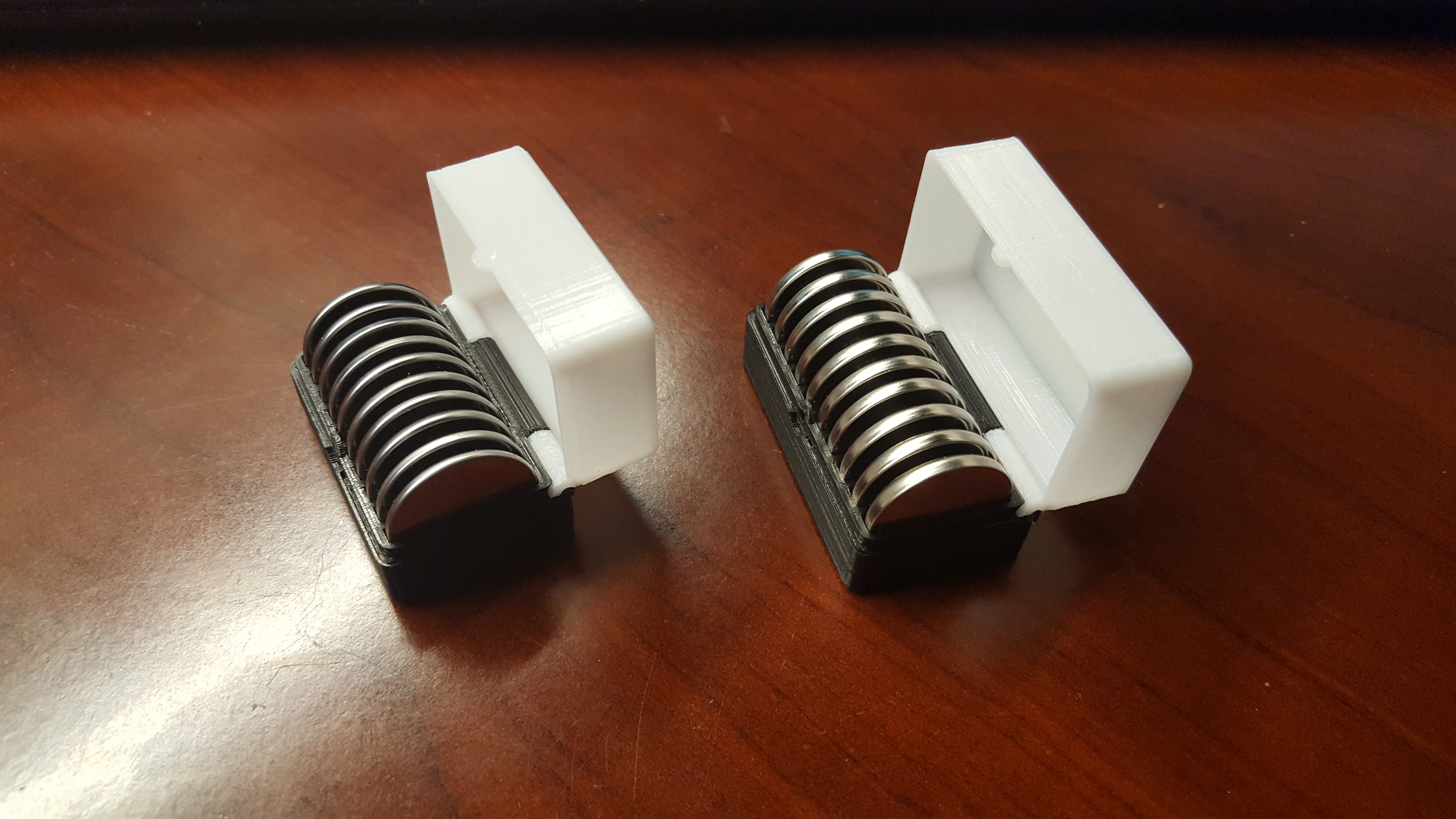 CR2025 and CR2032 Coin Battery Case