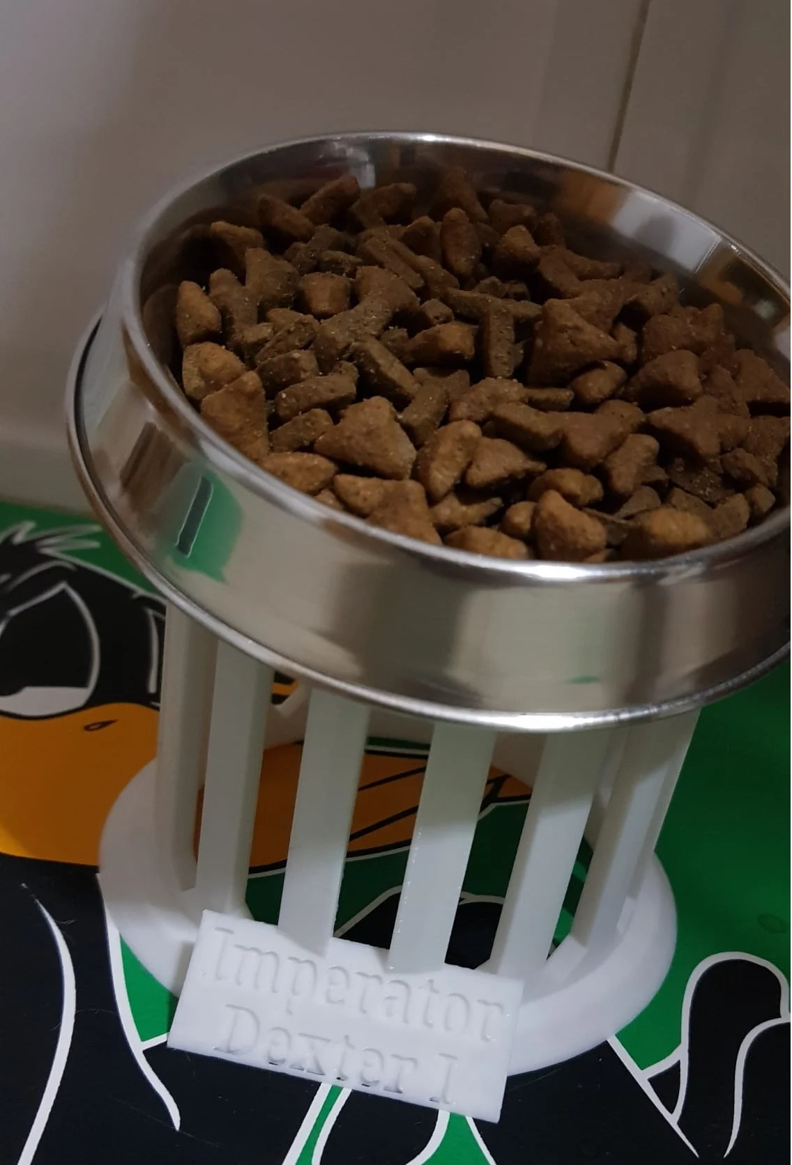 Ortopedic support for pet feeder
