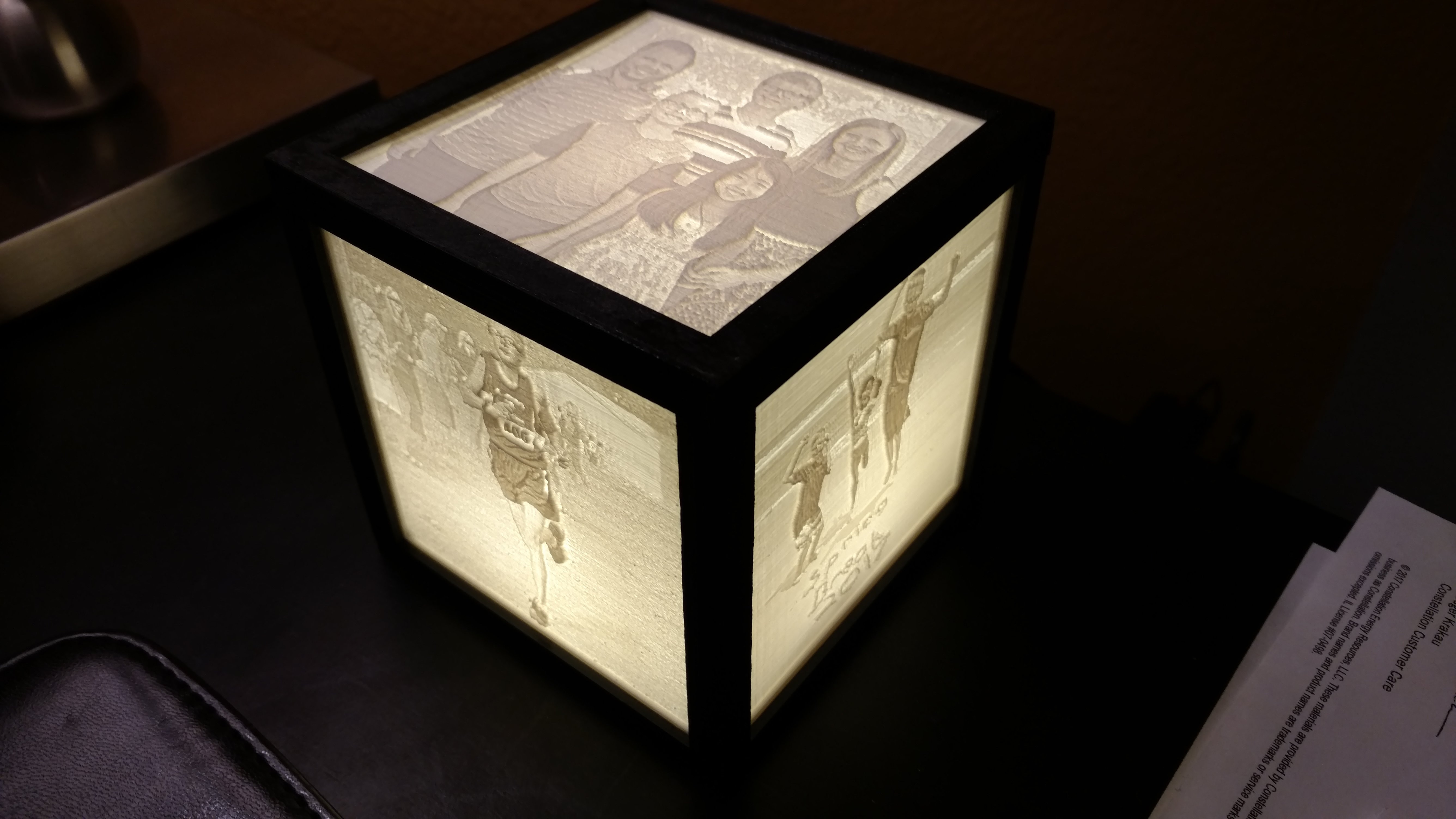 Lithophane Lamp Frame -- Optimized for Minimal Frame Thickness