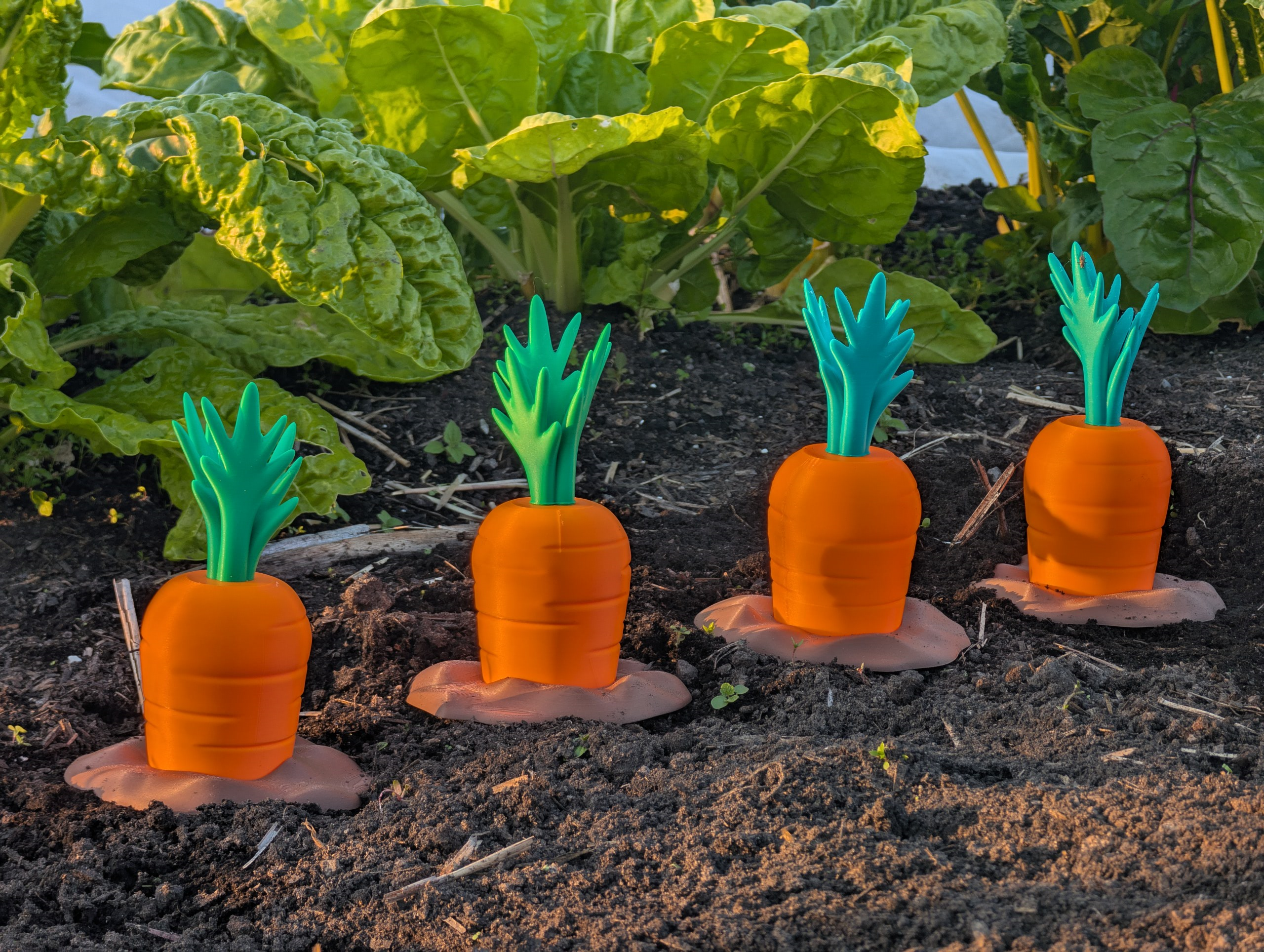 Carrot in Dirt Yard Light