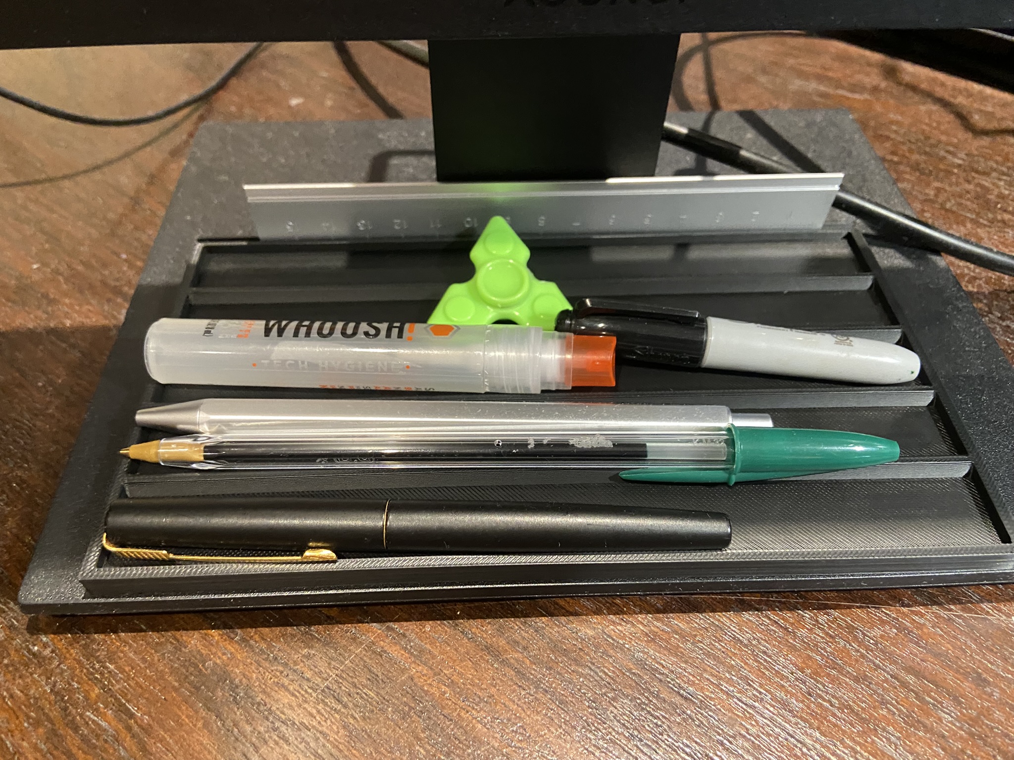 Flat Pen Organiser