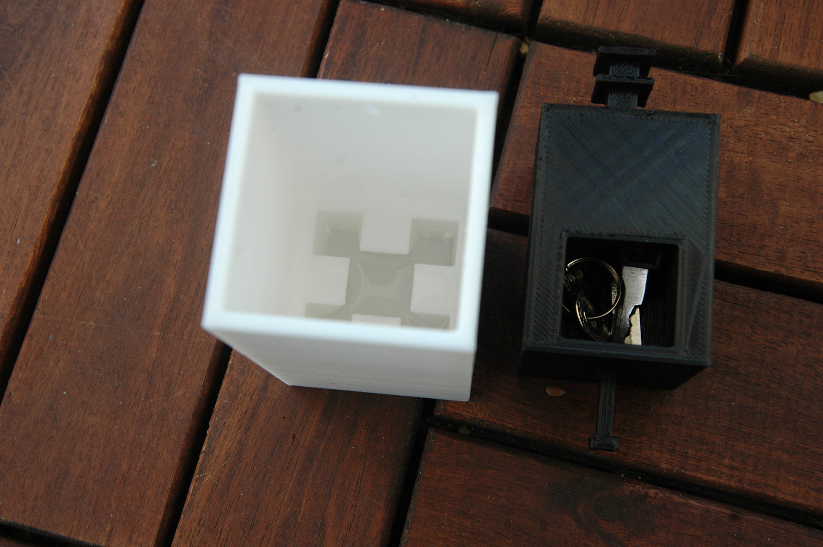 Time Lock Drawer (using ice, locks for ~120 mins)