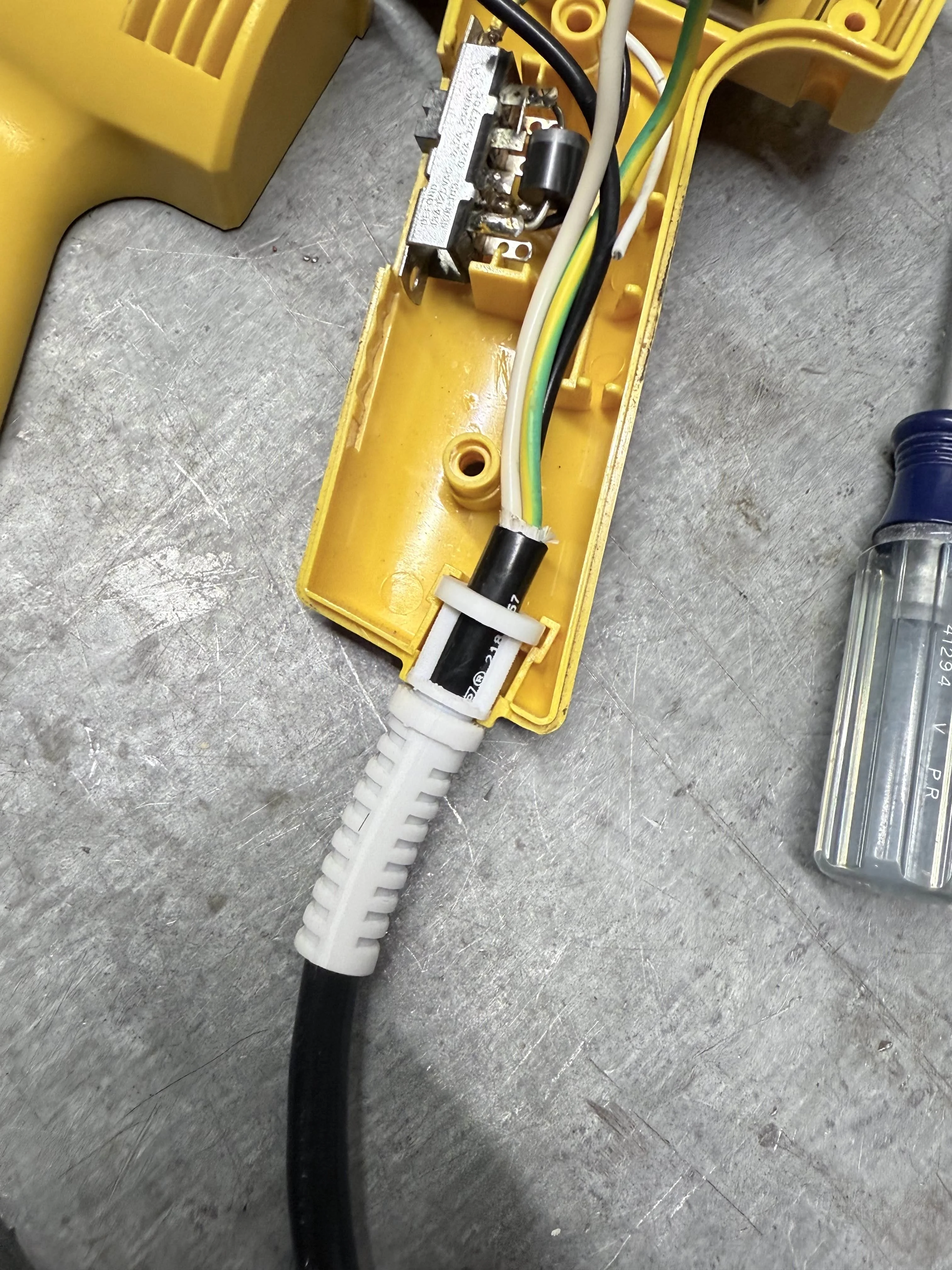 Wagner heat gun electric cord strain releif