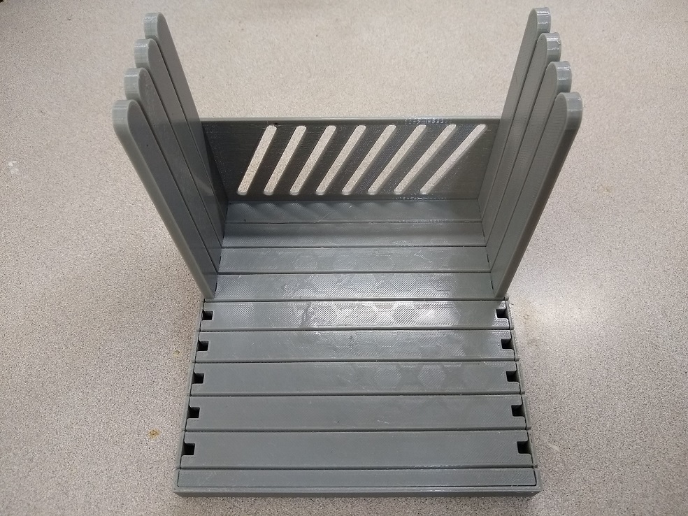 Compactible Bread Slicer