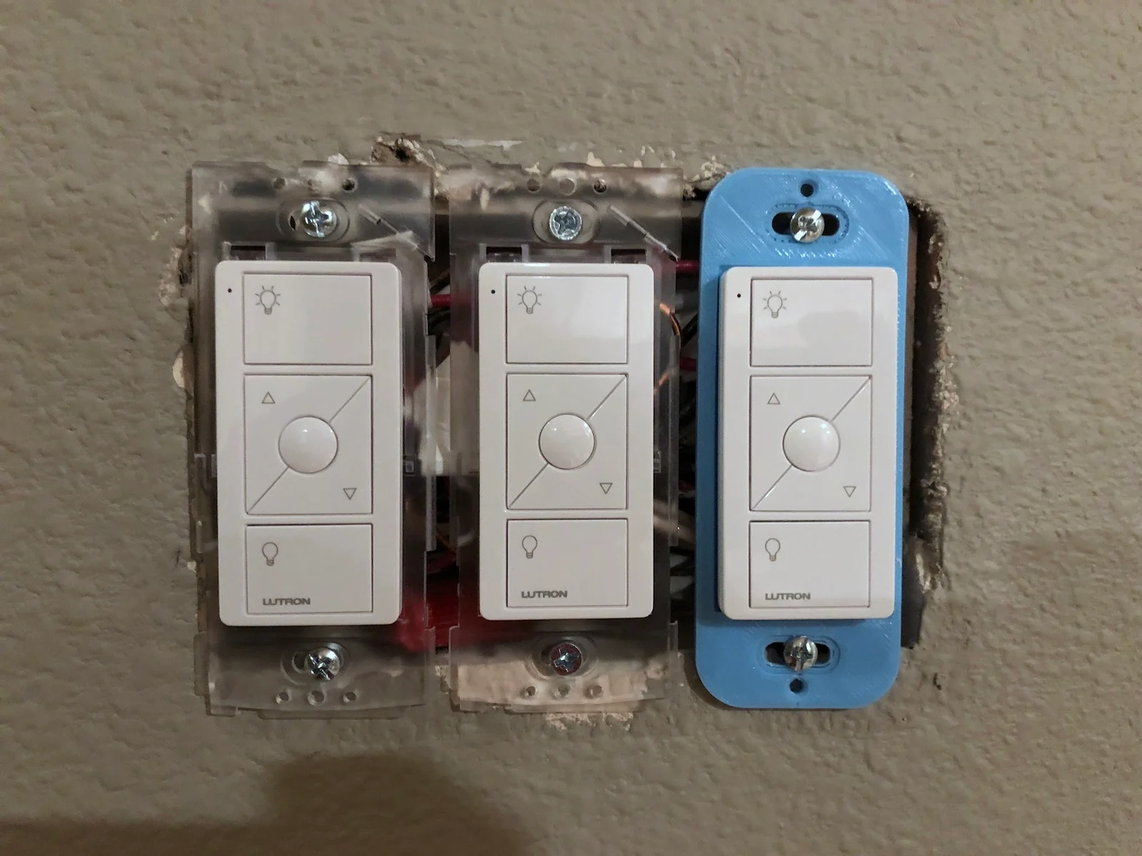 Wallplate Bracket for Lutron Caseta Pico Remote