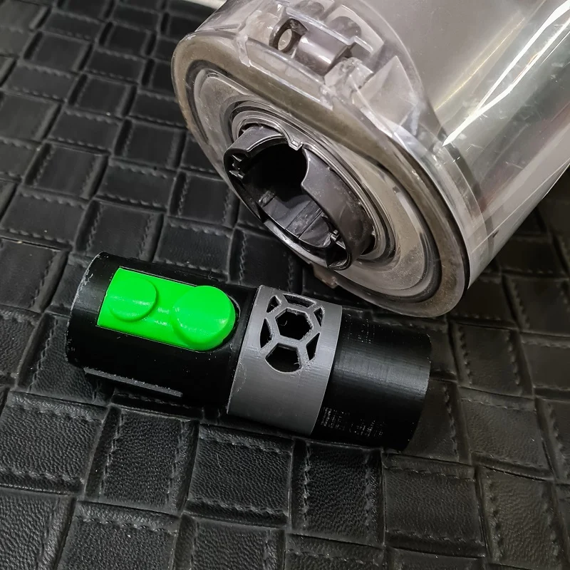 dyson V10, V11 vacuum bag adapter