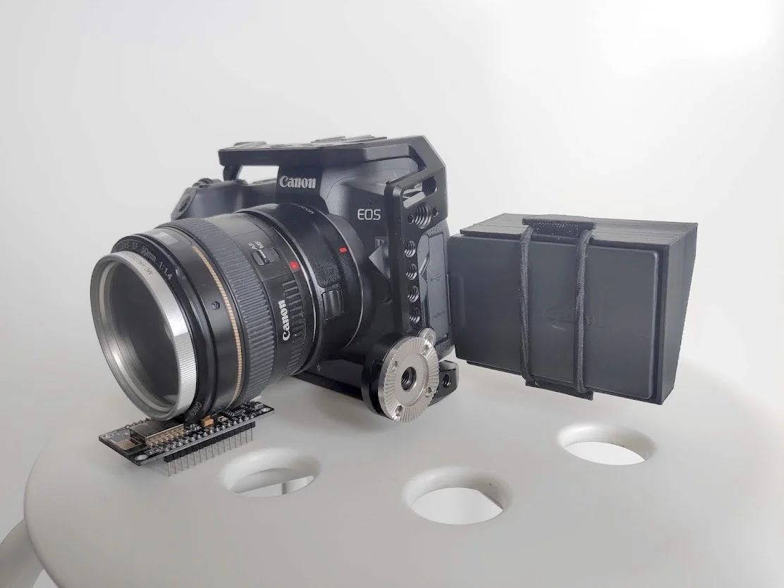 Canon EOS R Monitor Hood