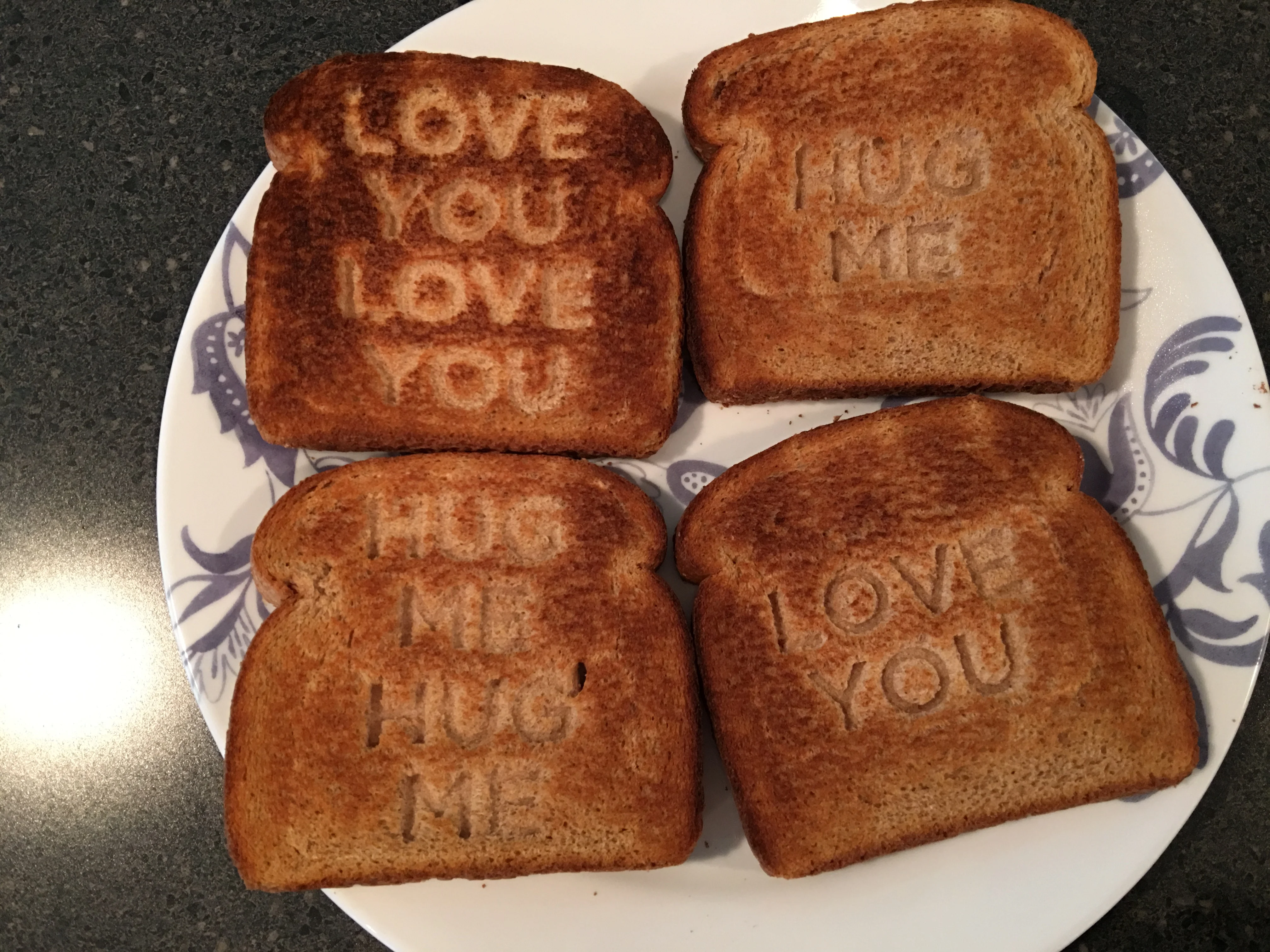 Conversation Toast - Love You - Hug Me - Valentine's Day