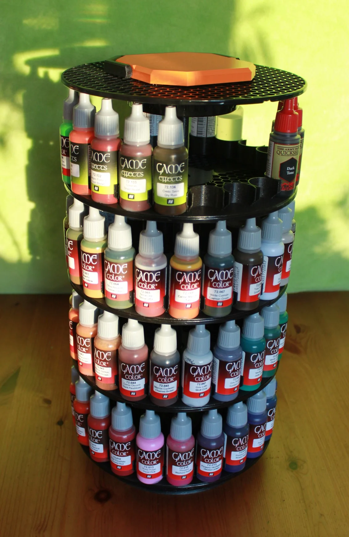Paint carousel