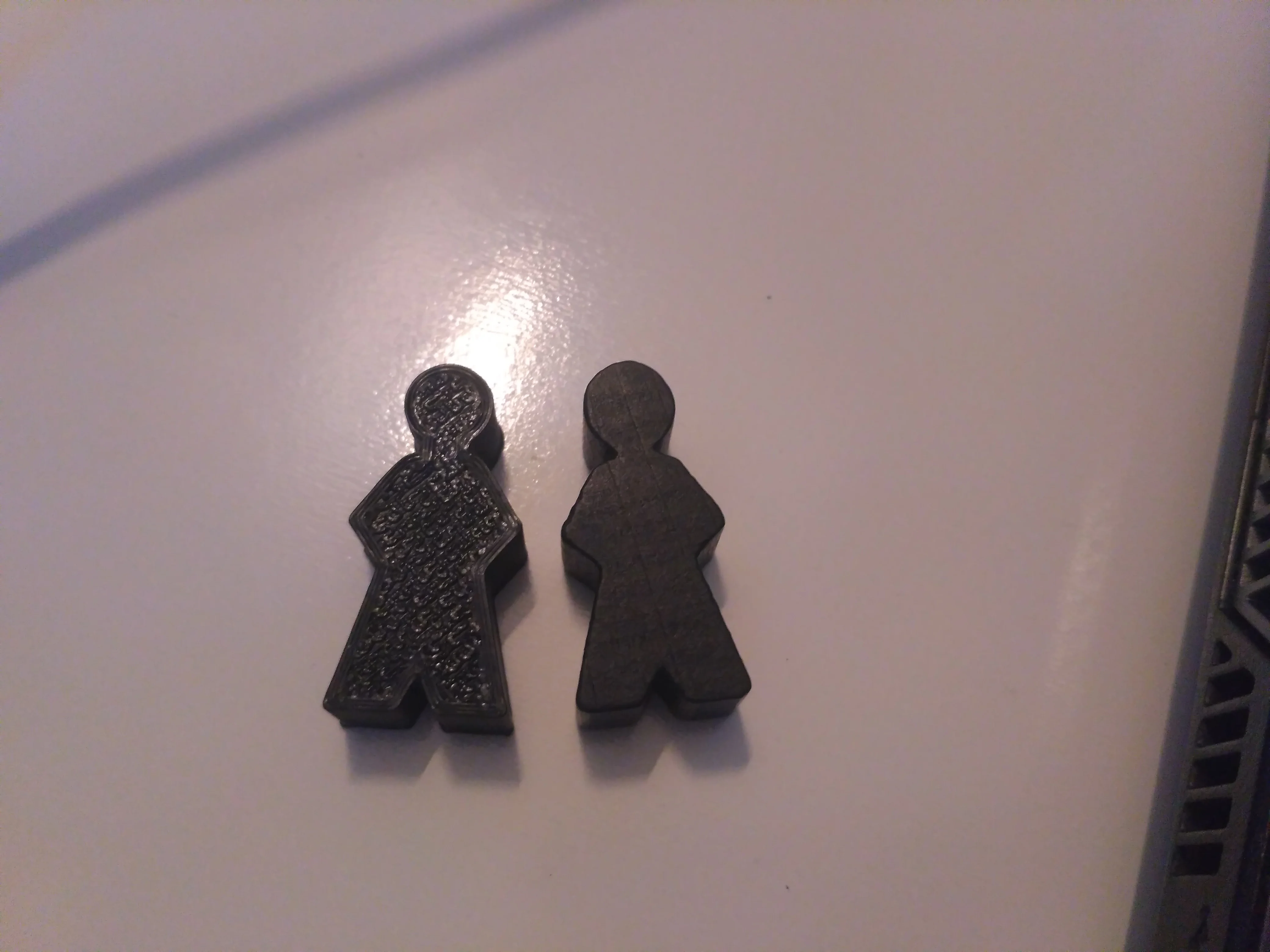 Kolejka, Queue game checker, pawn