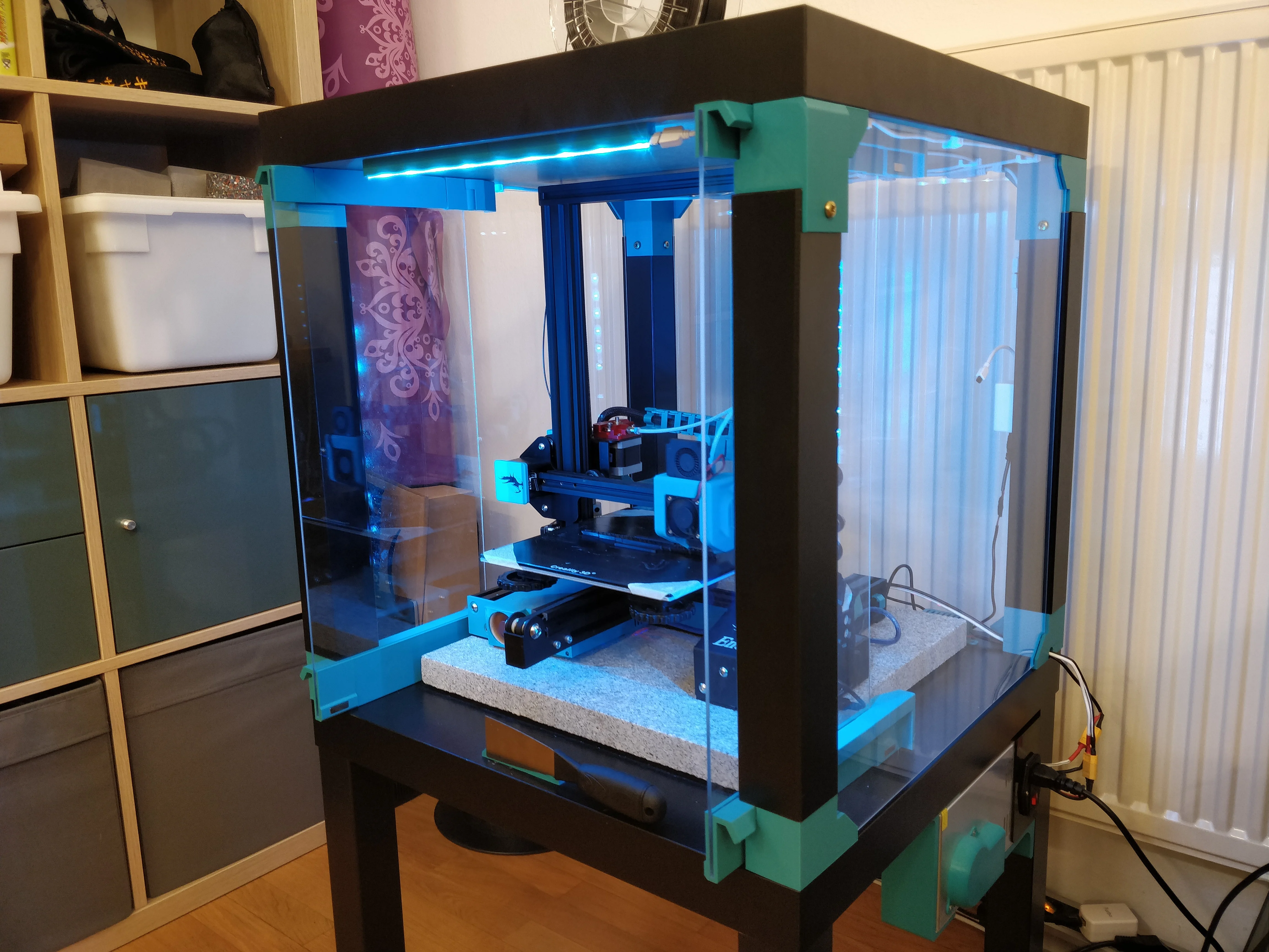Slack Lack - The Lack Enclosure with Sliding Pocket Doors