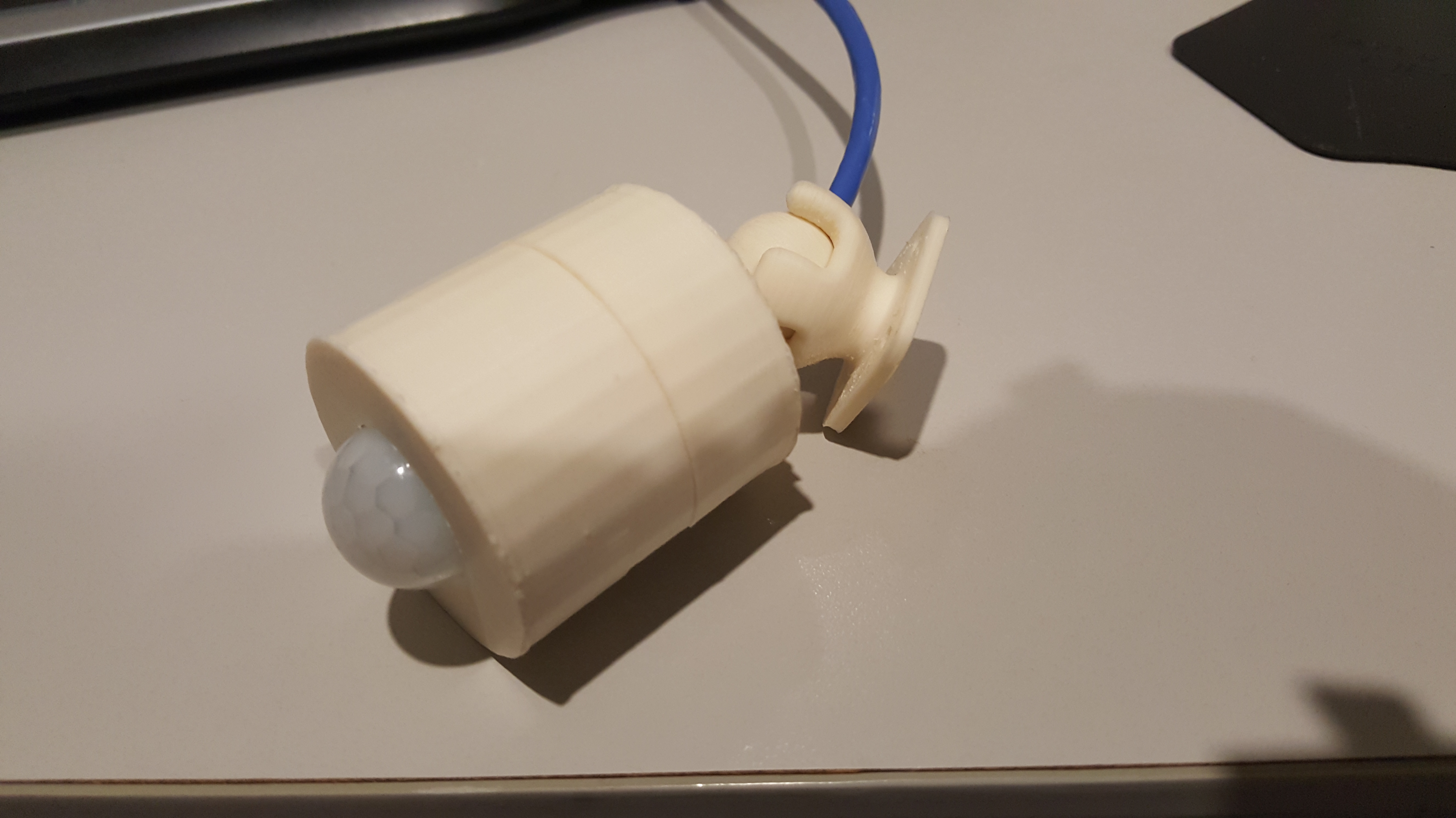 Round Ceiling PIR + Temp Sensor