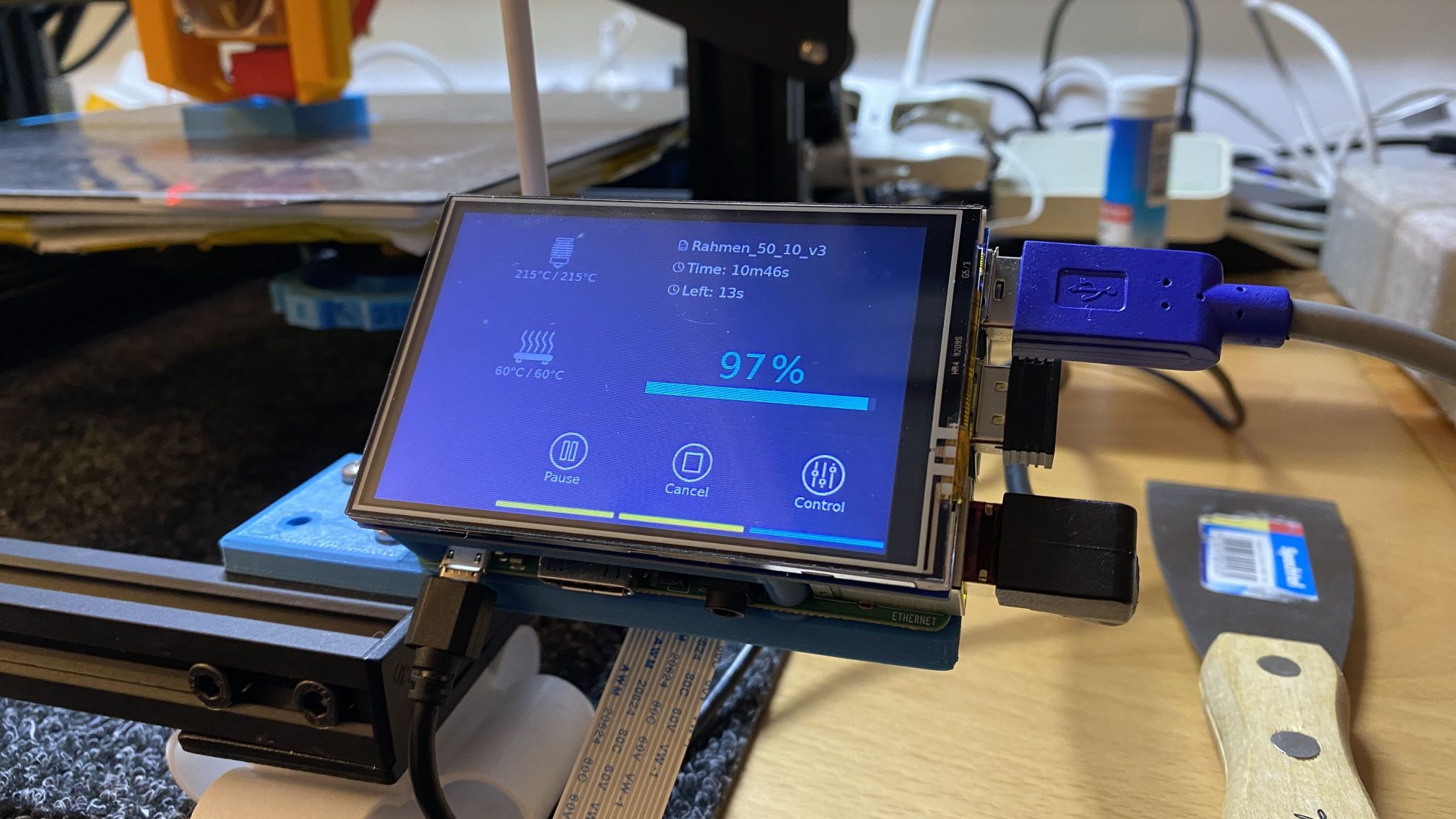 RaspPi 3 / XPT2046 mount