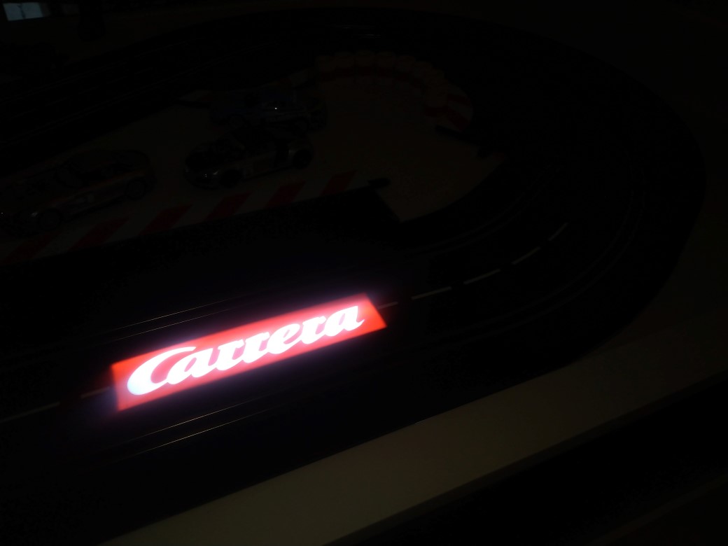 Illuminated CARRERA logo for Slot-track