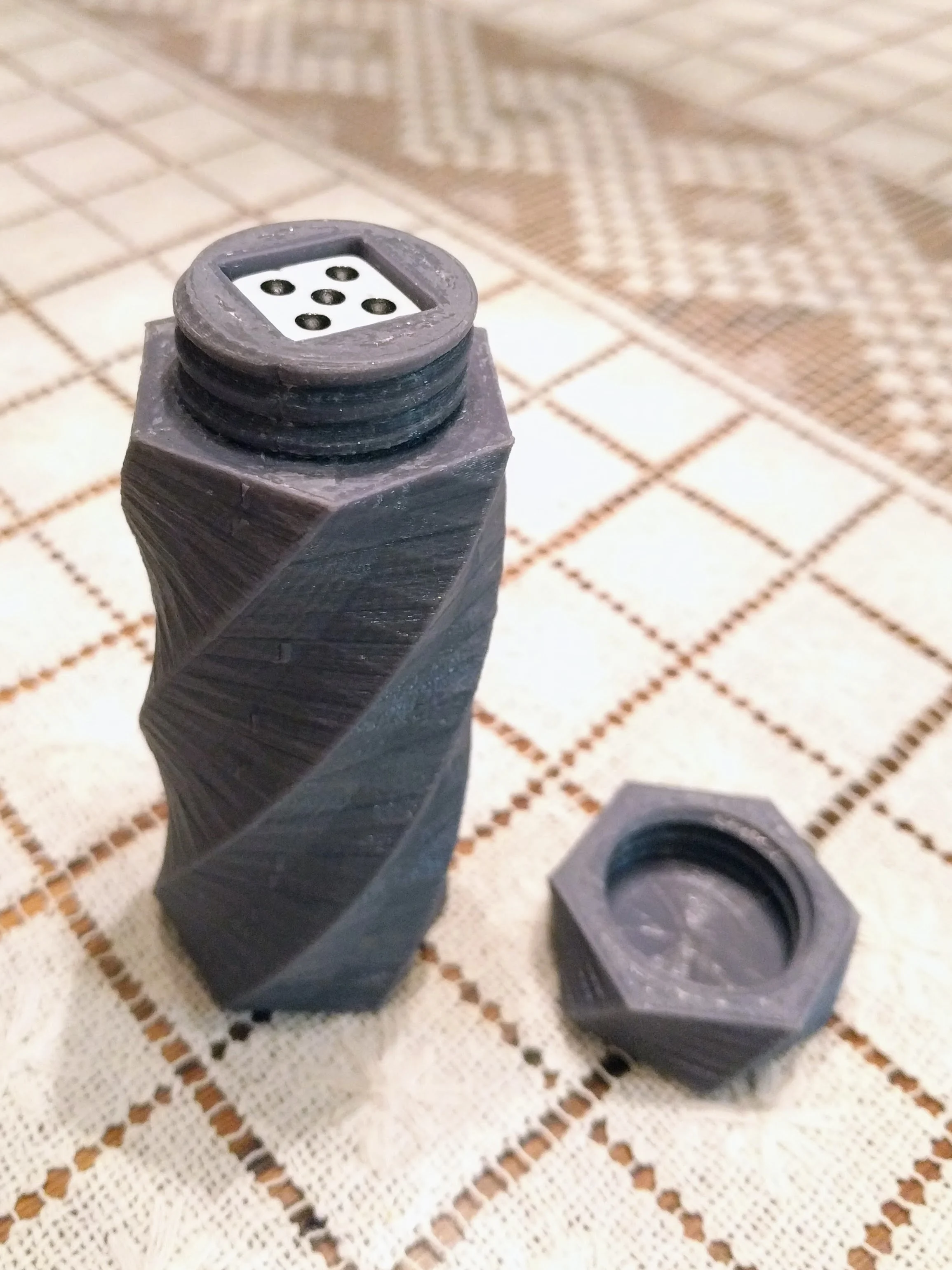 Dice Tube