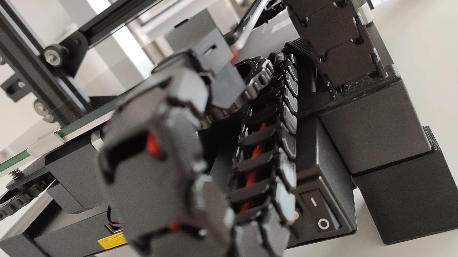 Solid Ender 3 V2 Cable Chain mount for Y/Z axis with rerouted cables