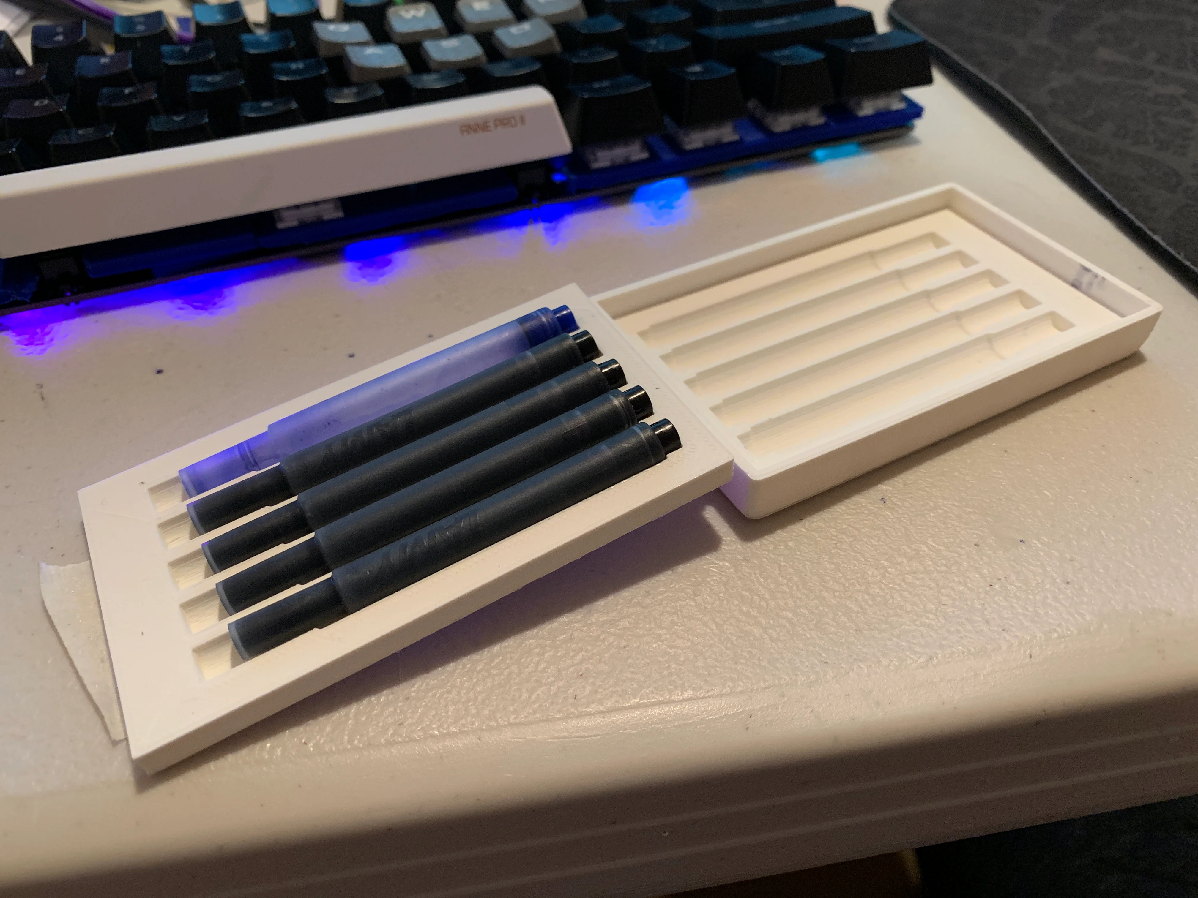 Lamy T10 cartridge holder