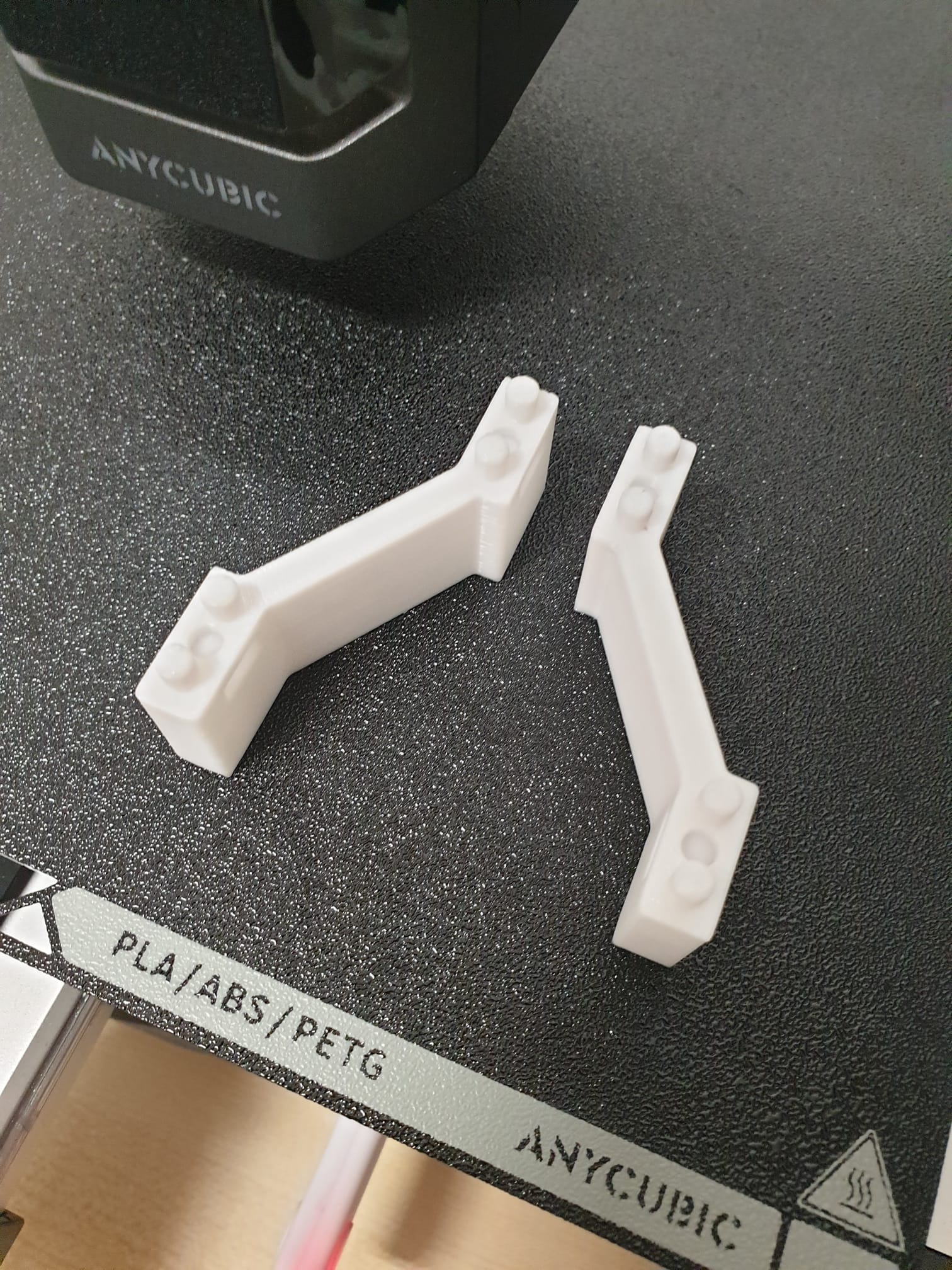 Offset Connectors for same direction facing Tiles [Remix for: IKEA Skadis compatible Tiles from glx0711]