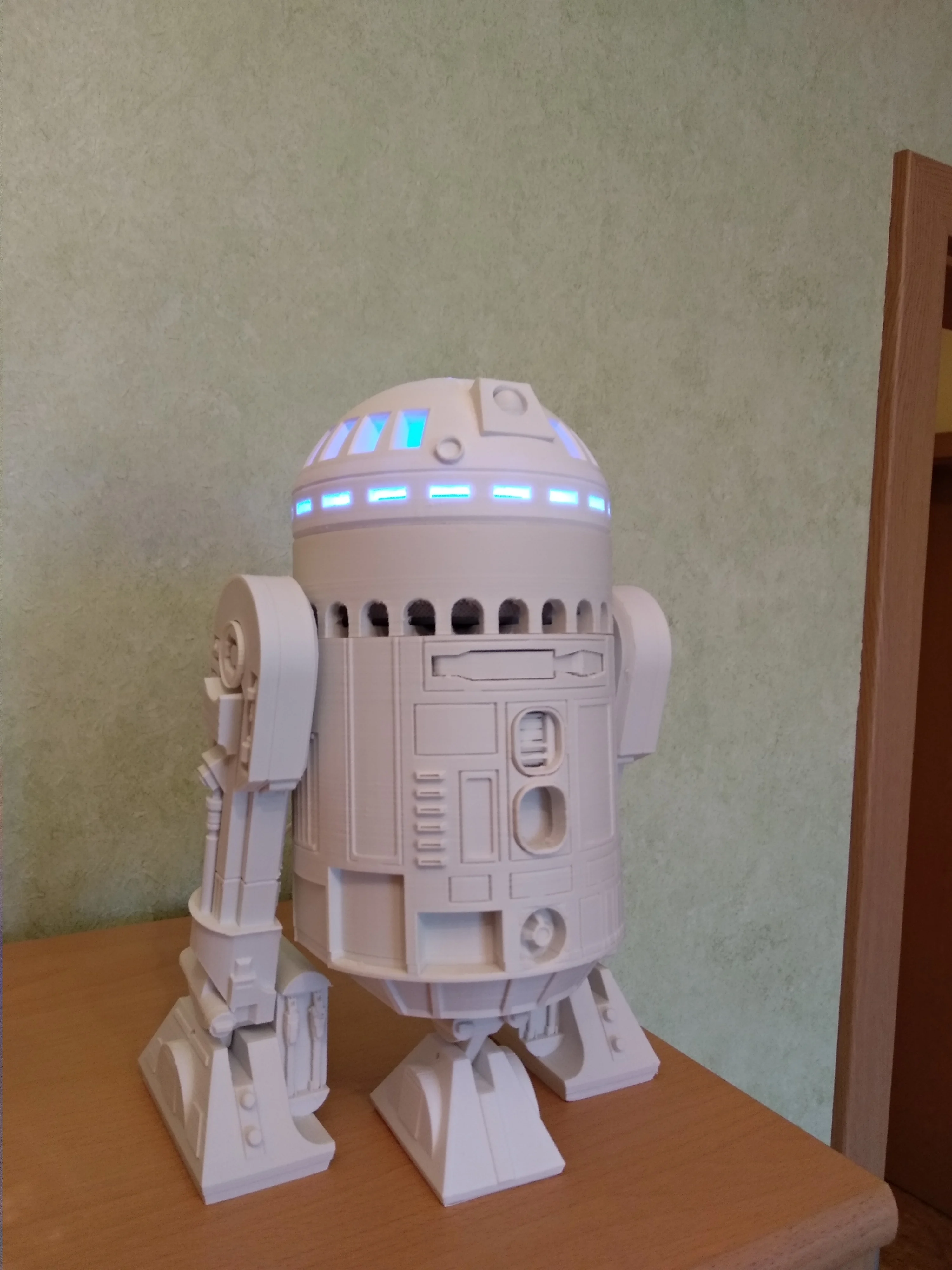 R2D2 Echo Dot 3rd Gen Stand