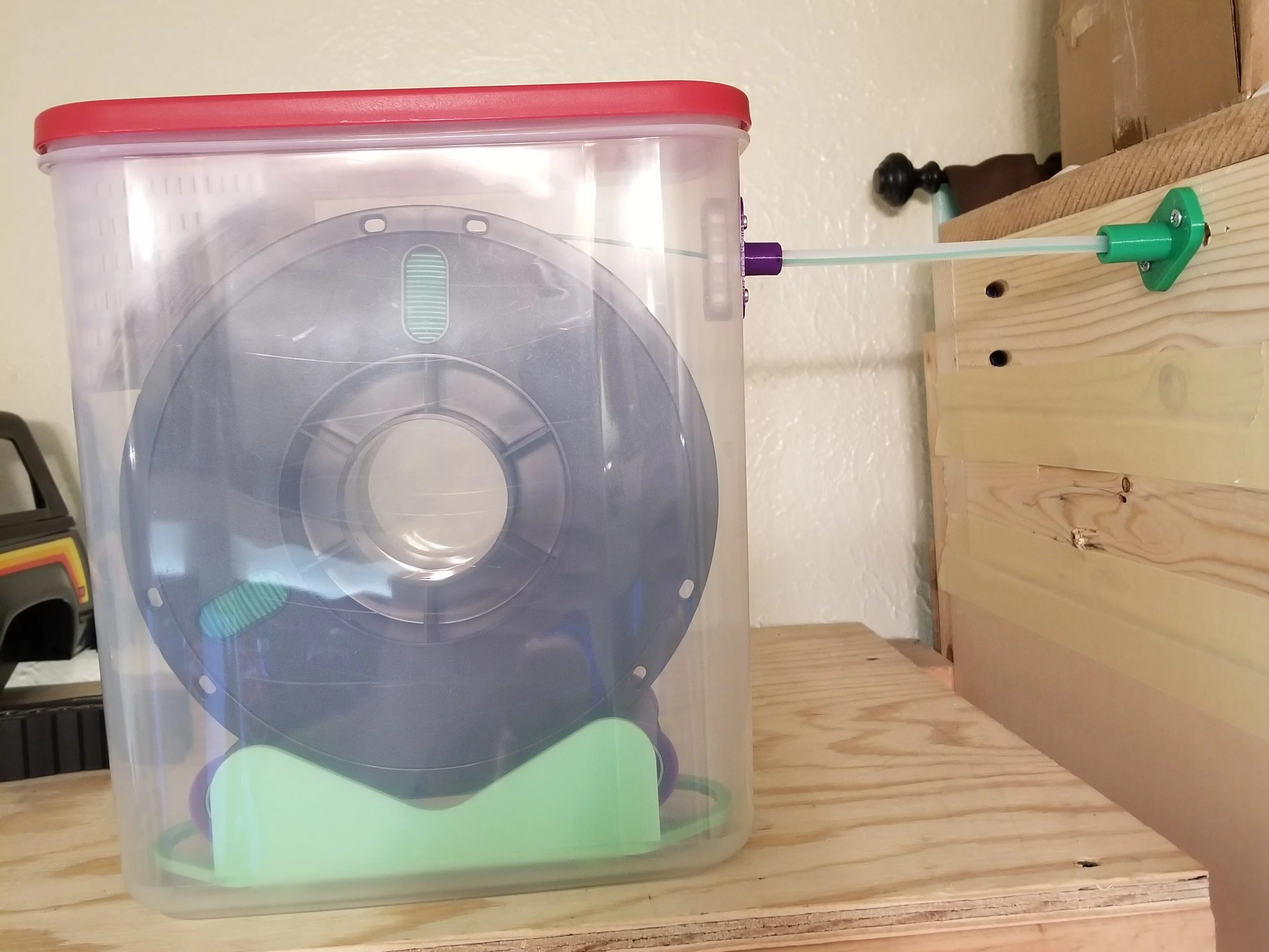 Rubbermaid 21 Cup Dry Box